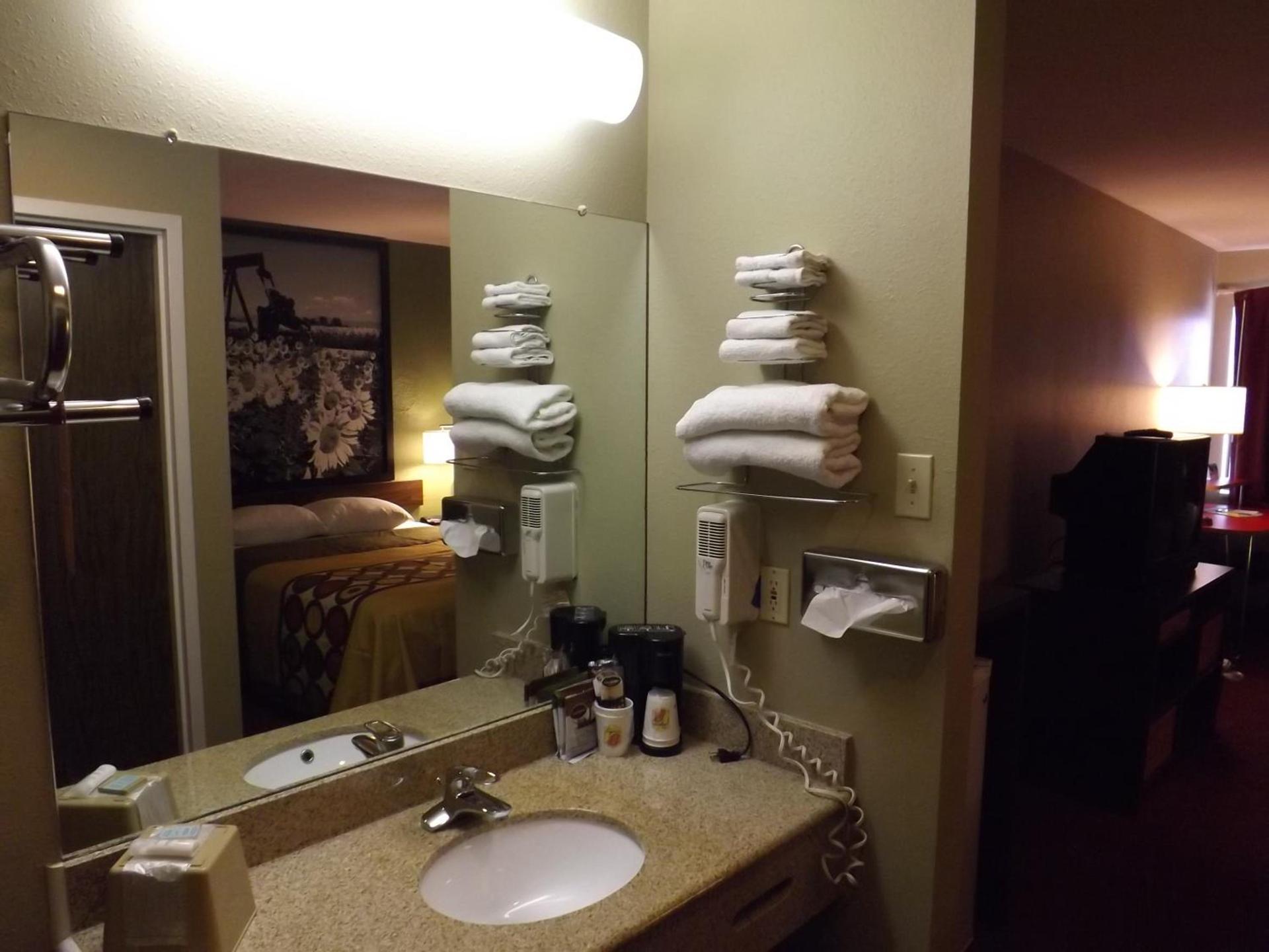 Super 8 by Wyndham Sterling CO photo 19