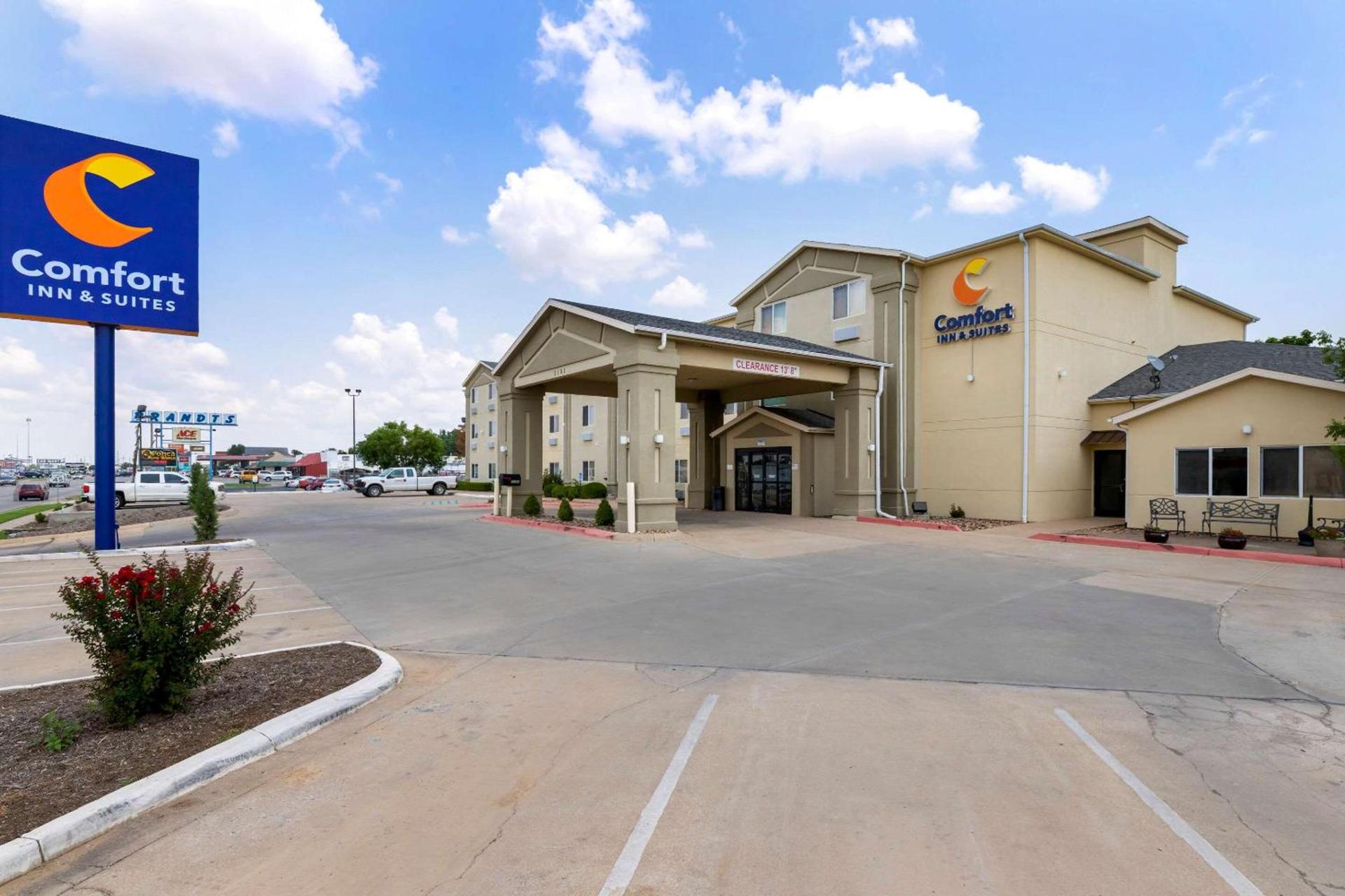Comfort Inn & Suites Ponca City near Marland Mansion — hotel in Ponca City