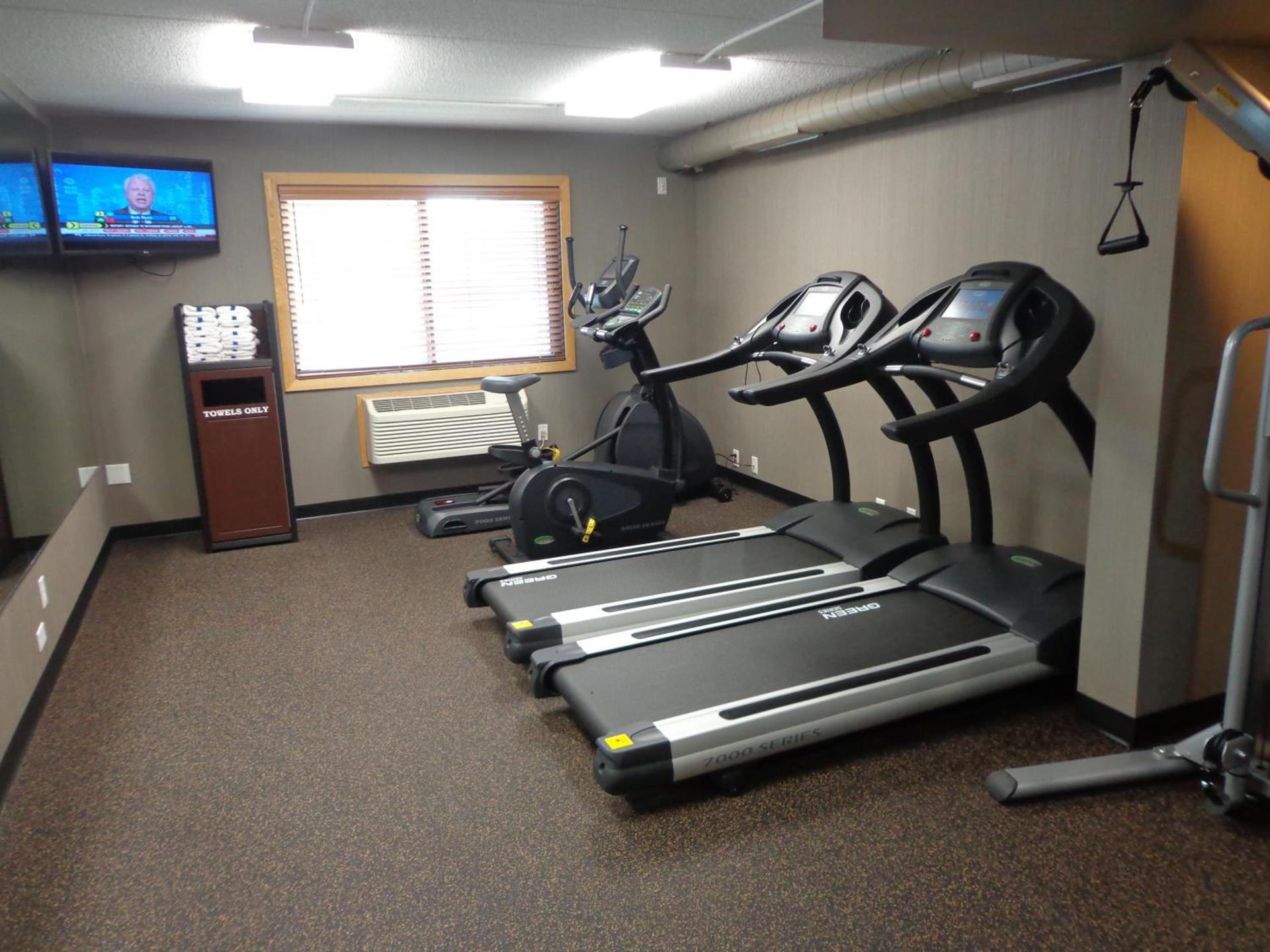 AmericInn by Wyndham Grand Forks photo 58