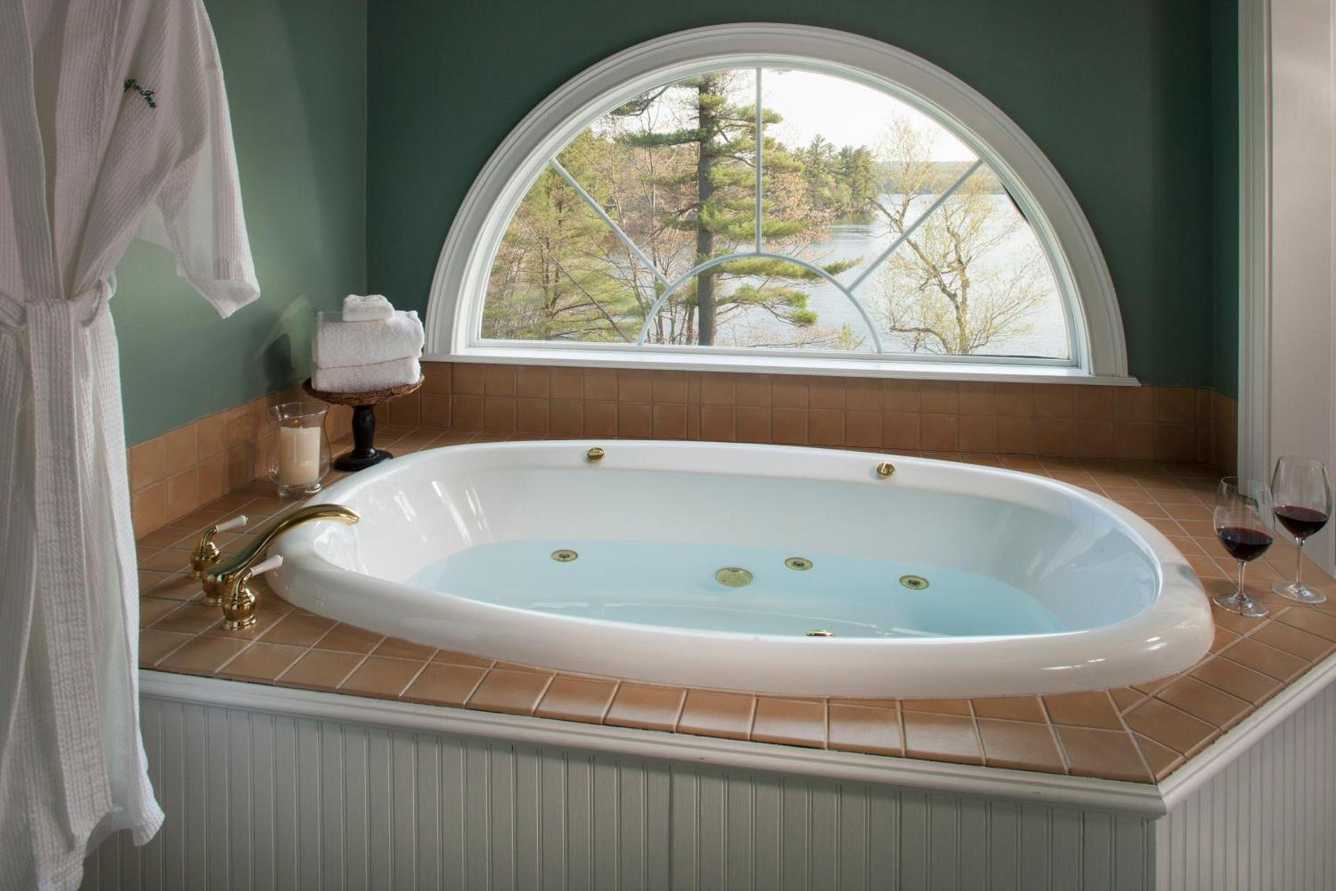 Wolf Cove Inn photo 26