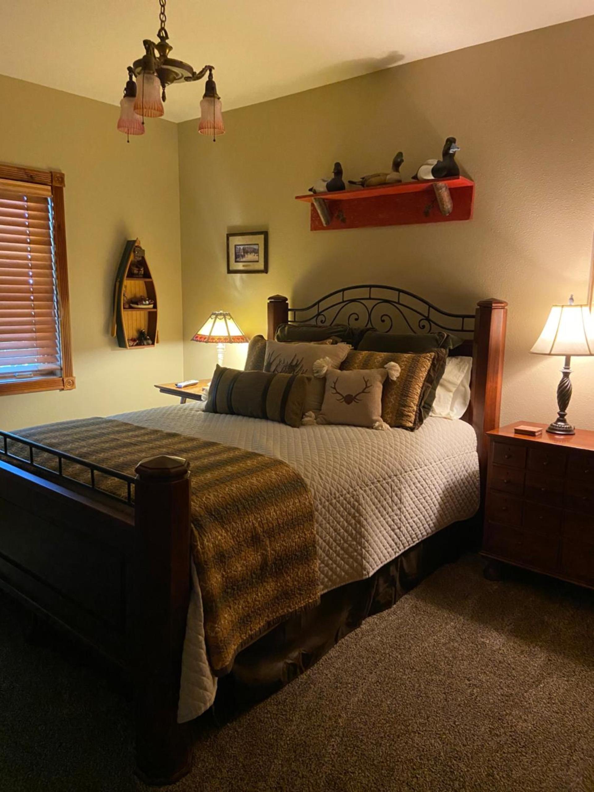 THE INN Bigfork Bay photo 9
