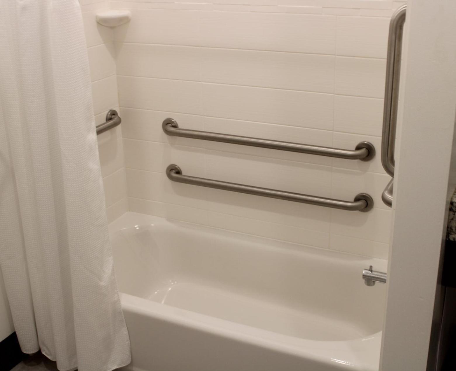 Best Western Plus Isanti photo 42