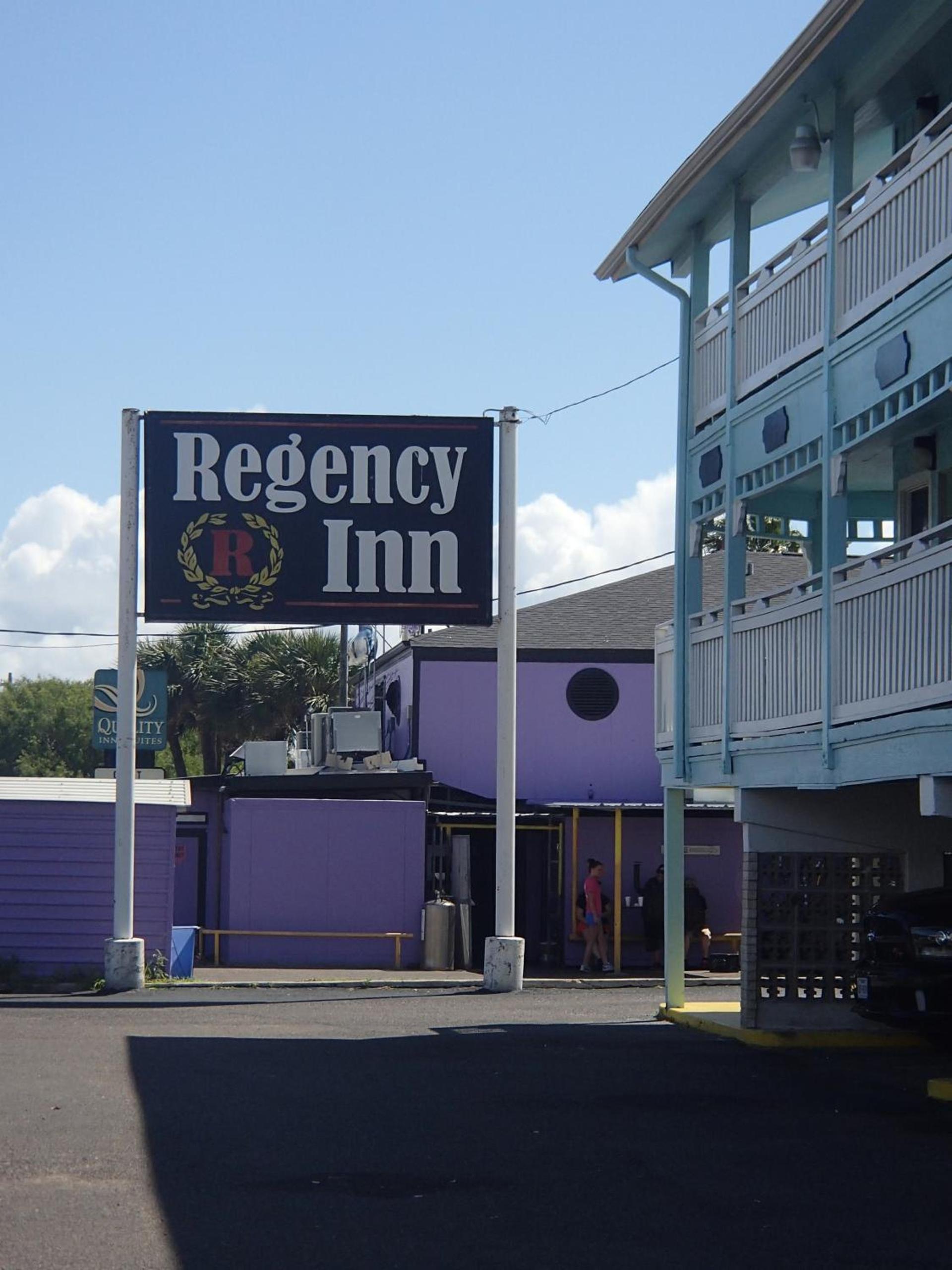 Regency Inn Motel by the Beach photo 15