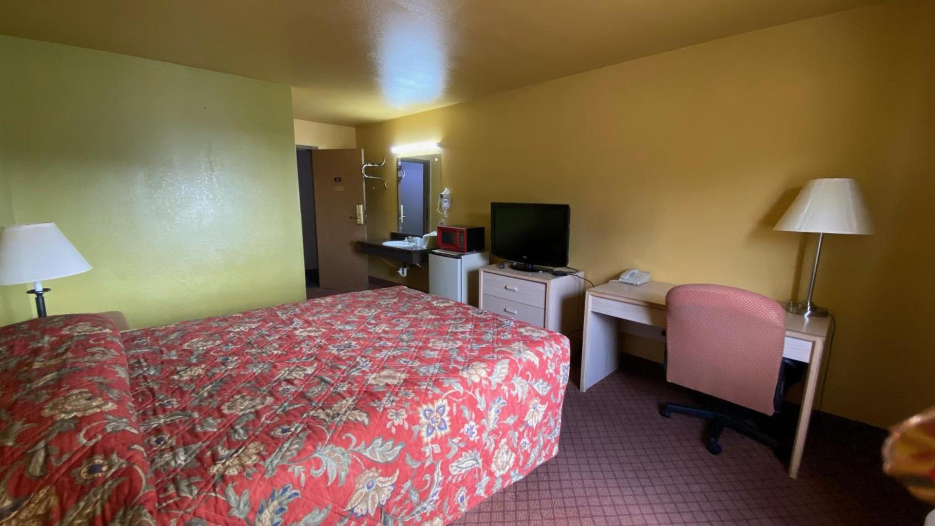 Sunset Inn-Rolla photo 6