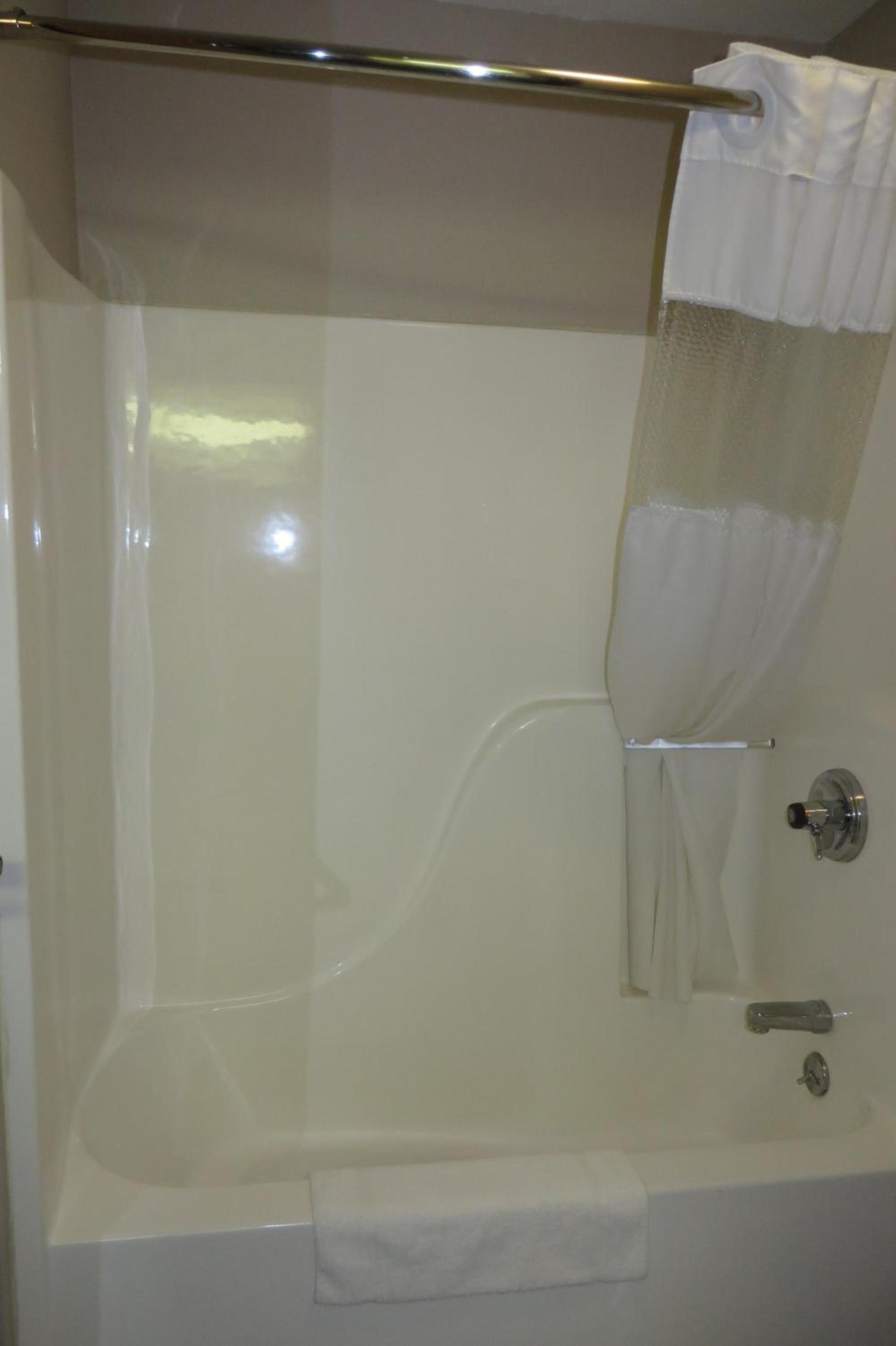 Baymont by Wyndham Boone photo 15