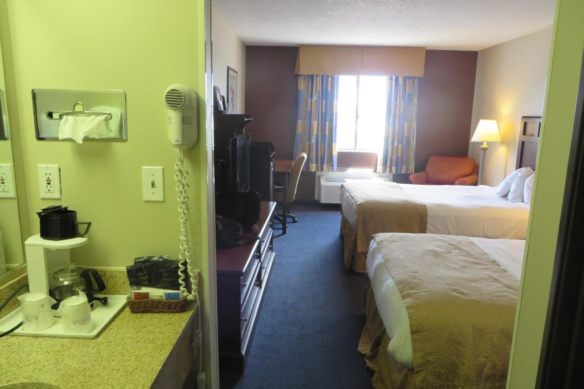 Baymont by Wyndham Boone photo 12