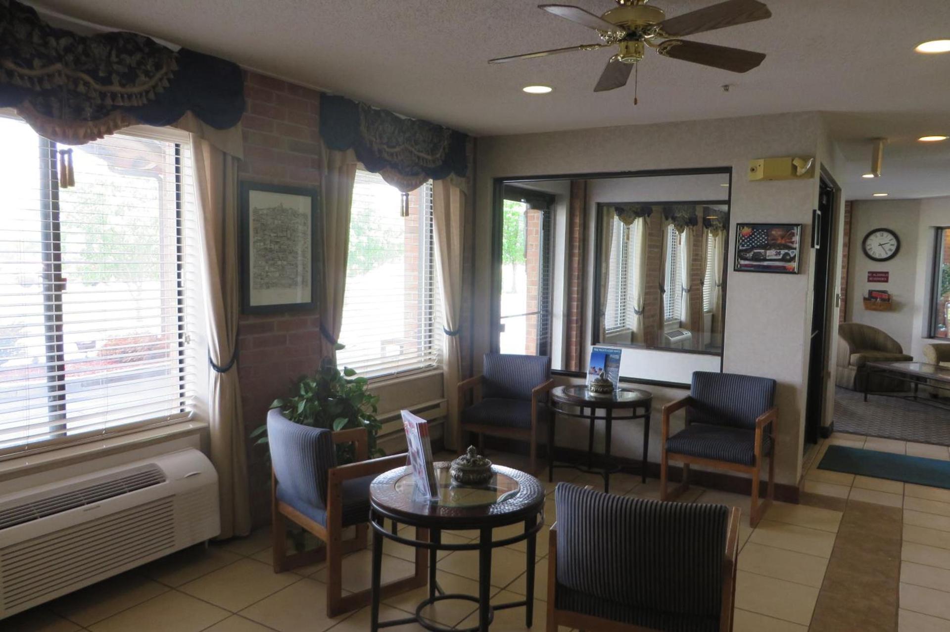 Baymont by Wyndham Boone photo 32