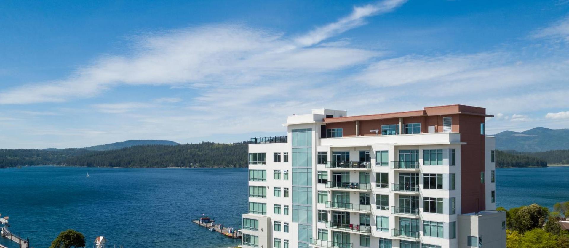 One Lakeside photo 8