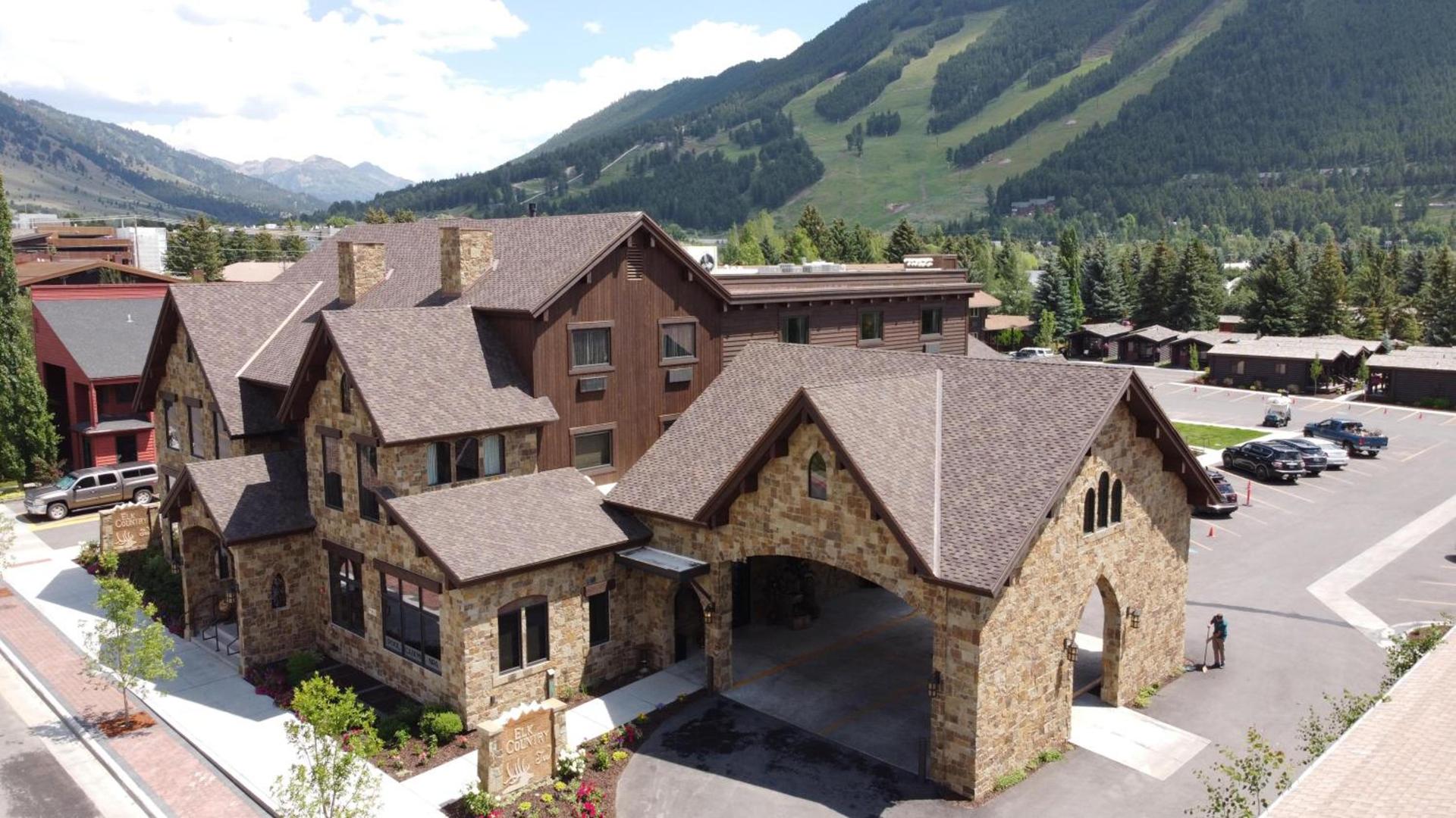 Elk Country Inn photo 3
