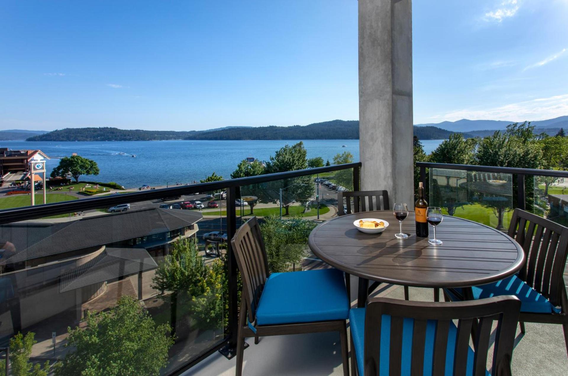 One Lakeside photo 28