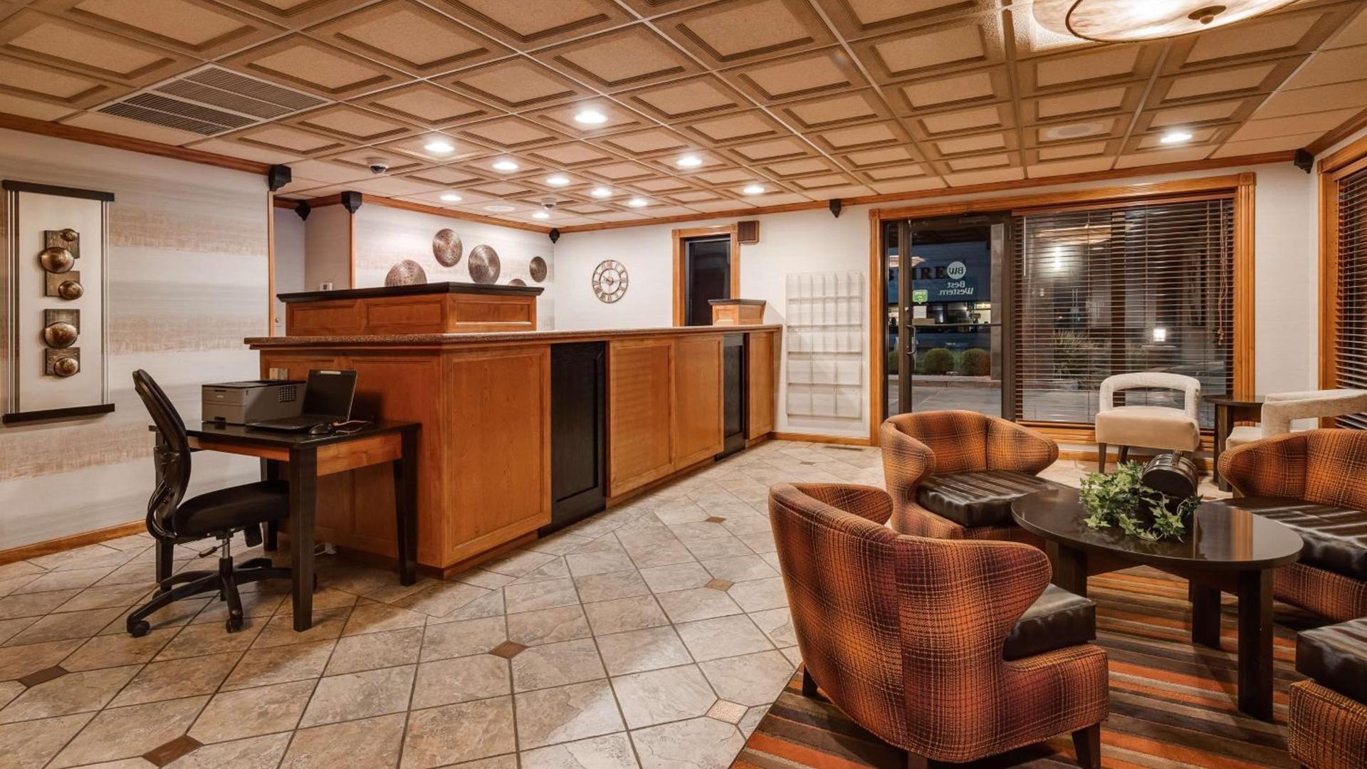 Best Western Angus Inn photo 2