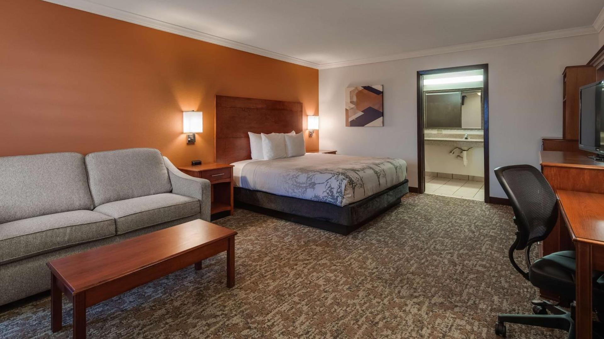 Best Western Angus Inn photo 10