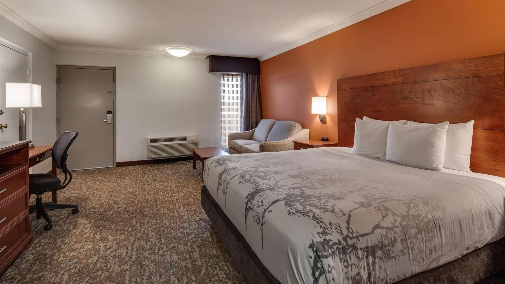 Best Western Angus Inn photo 11