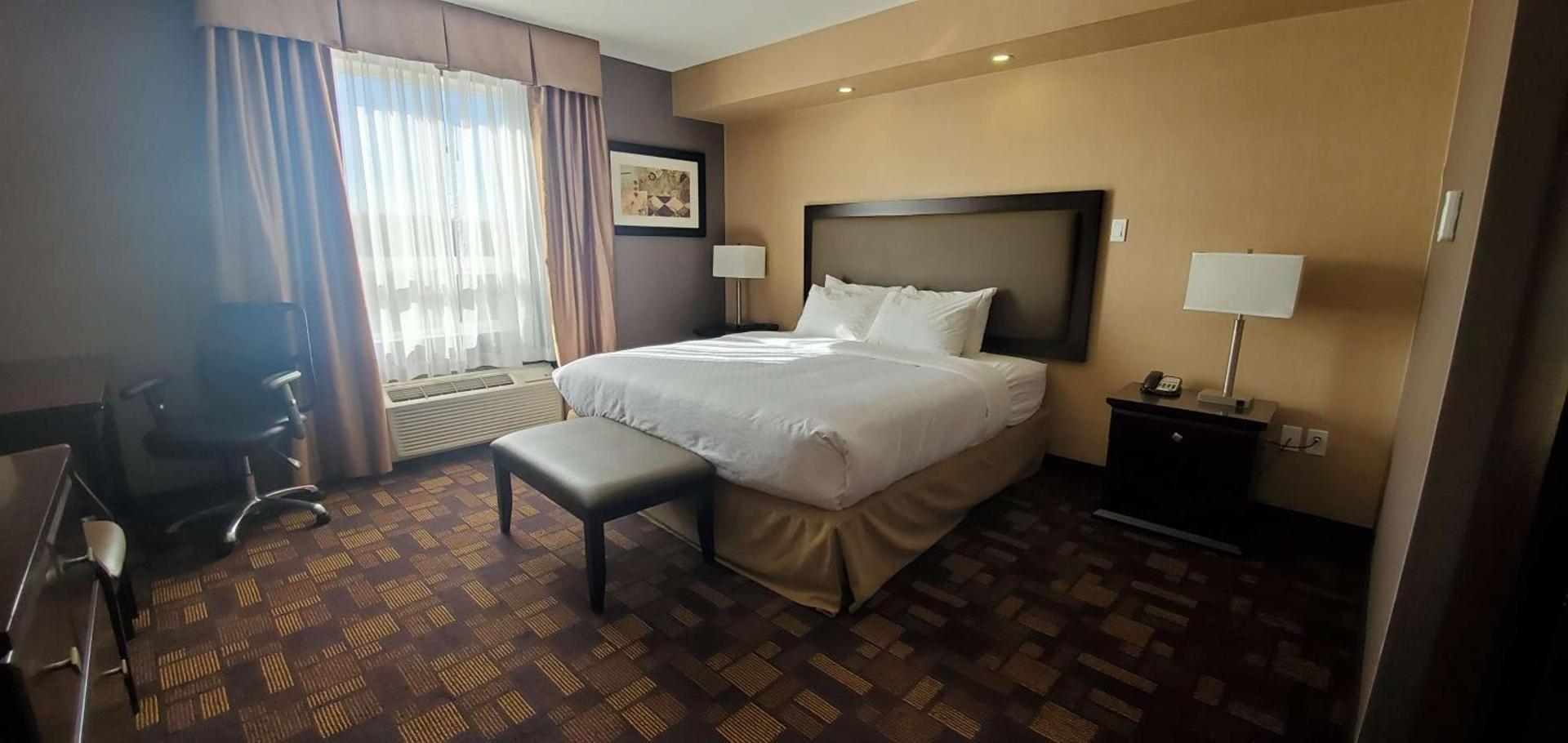 Best Western Harvest Inn & Suites photo 11
