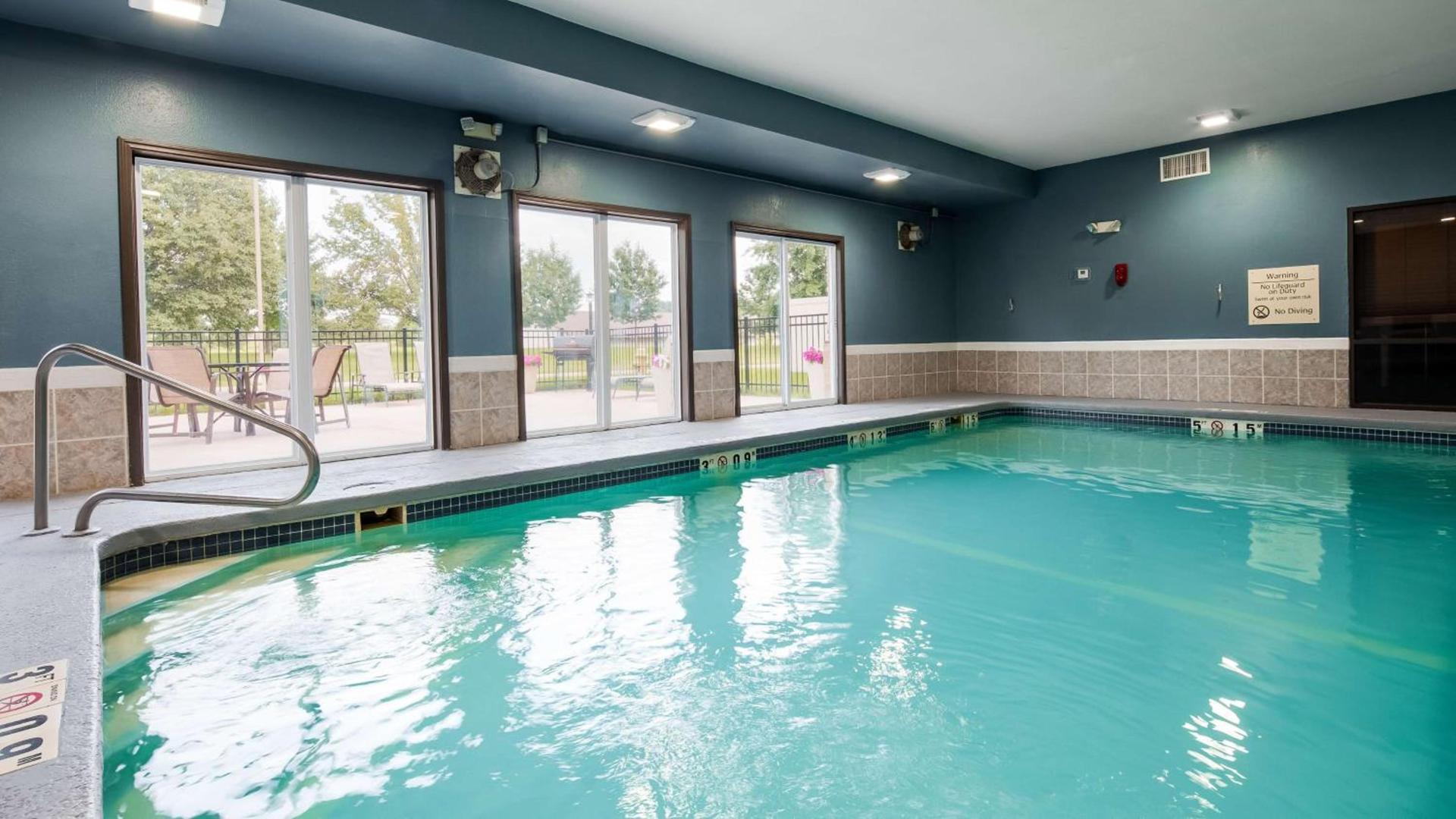 Best Western Plus Lee's Summit Hotel & Suites photo 32