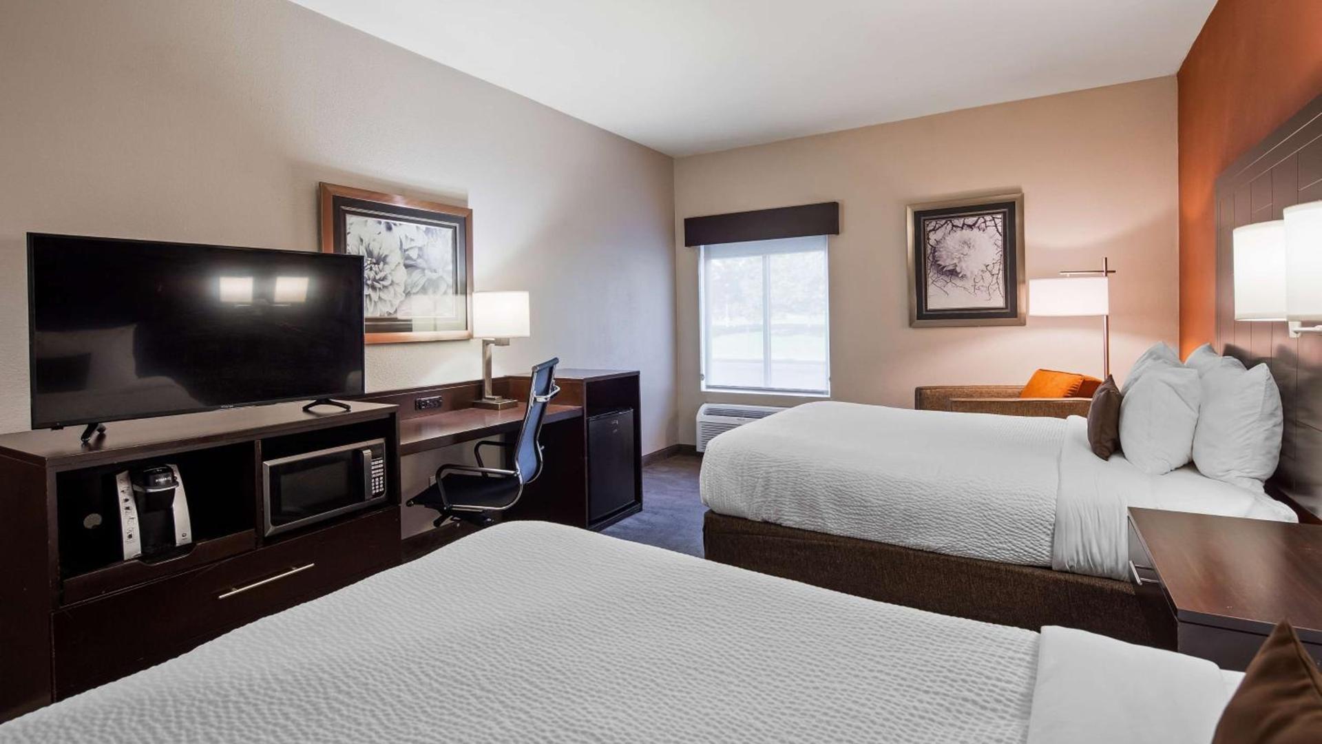 Best Western Plus Lee's Summit Hotel & Suites photo 3