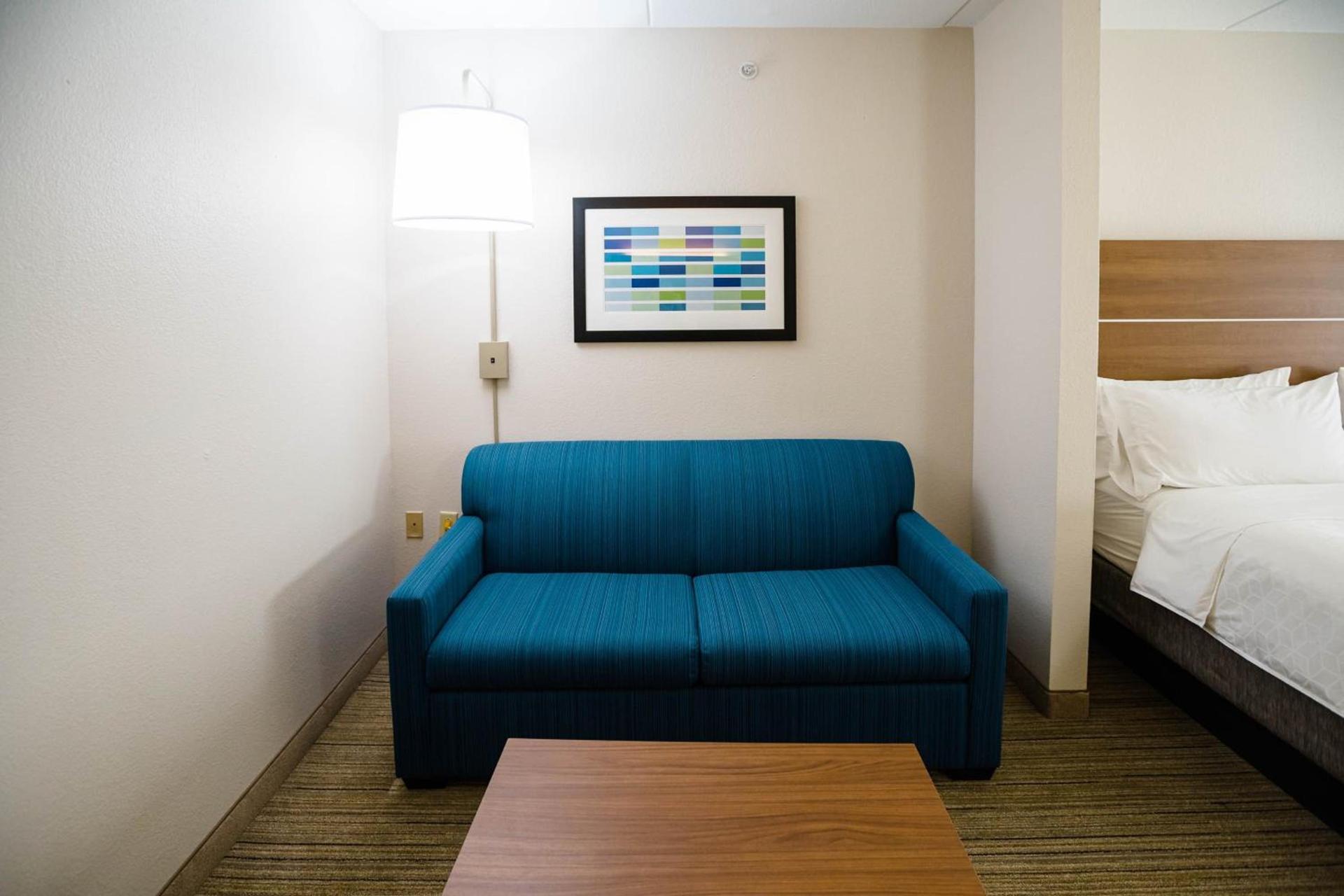 Holiday Inn Express & Suites Knoxville-Farragut by IHG photo 46