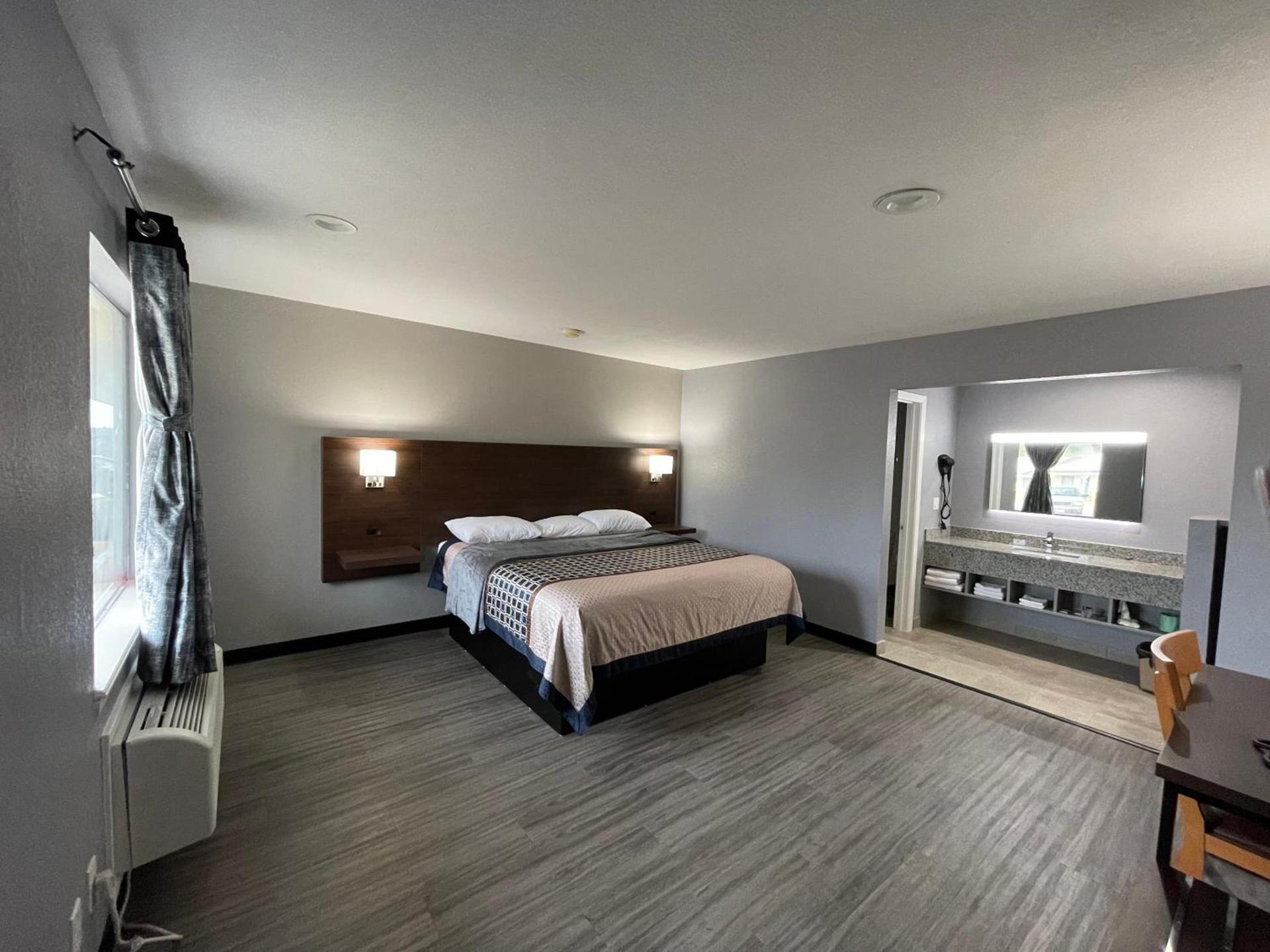 Ridge Motel photo 7