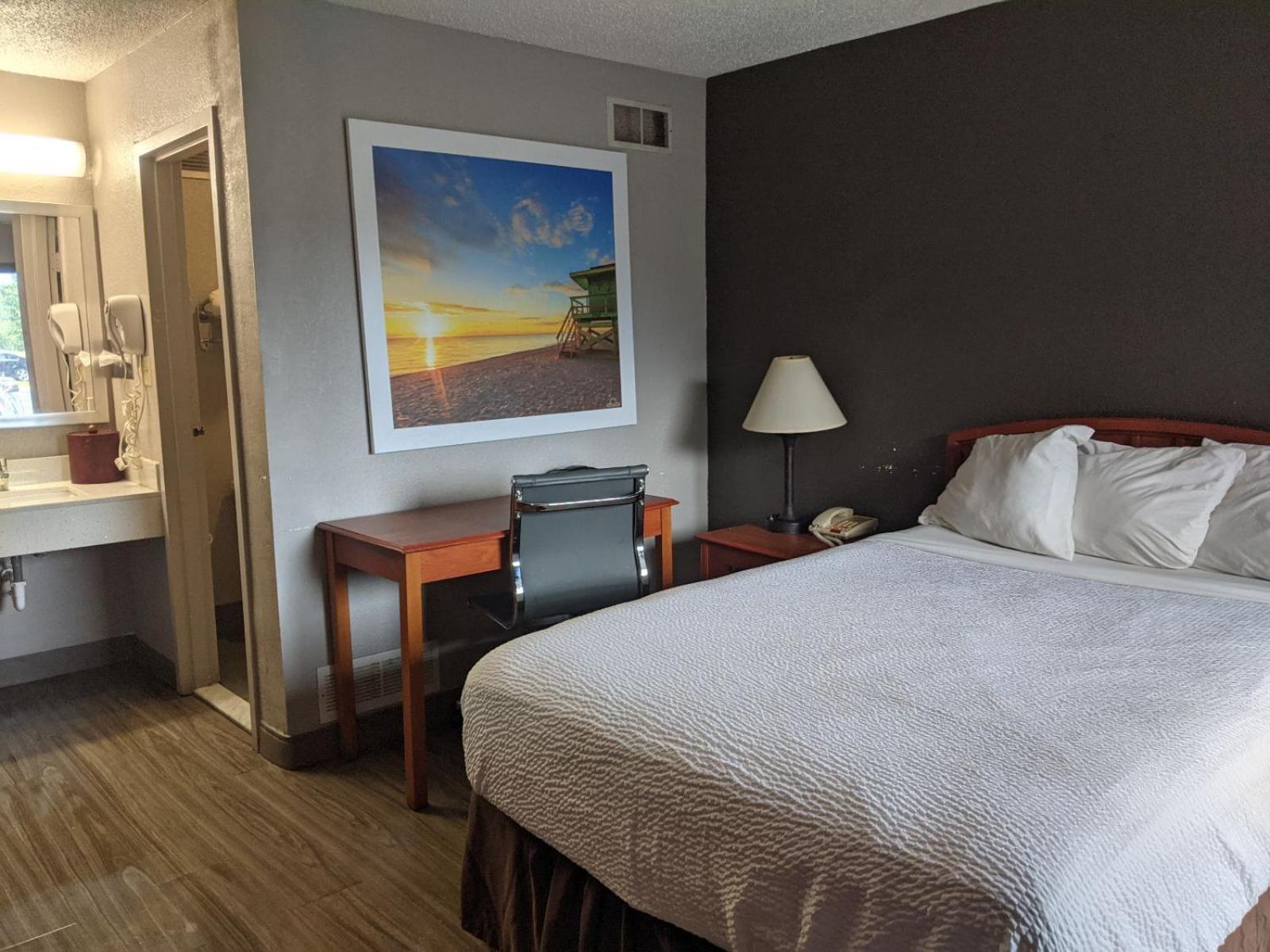 Days Inn by Wyndham Wilson photo 18