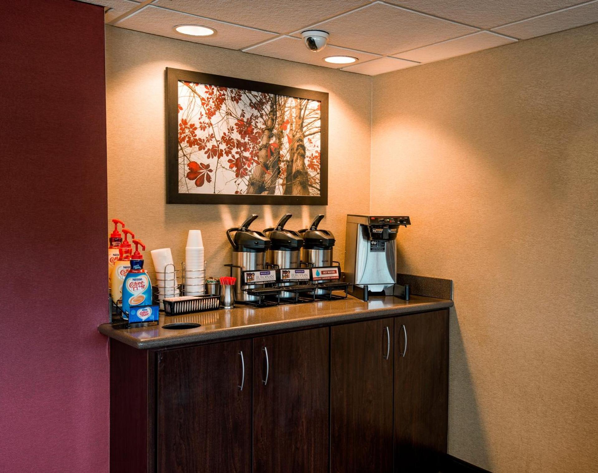 Red Roof Inn PLUS+ Chicago - Naperville photo 10
