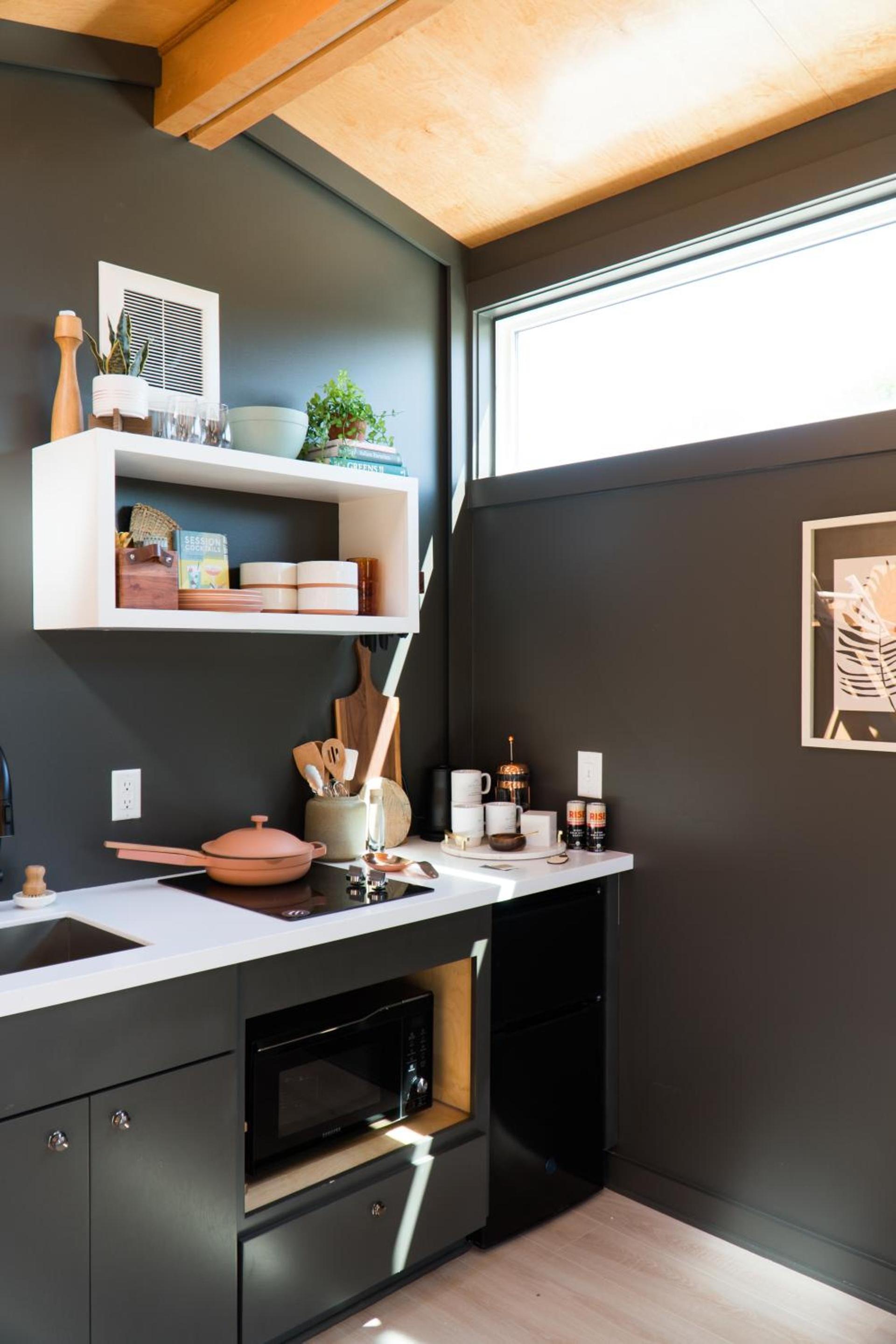 Ironwood Grove, Tiny House Hotel photo 23