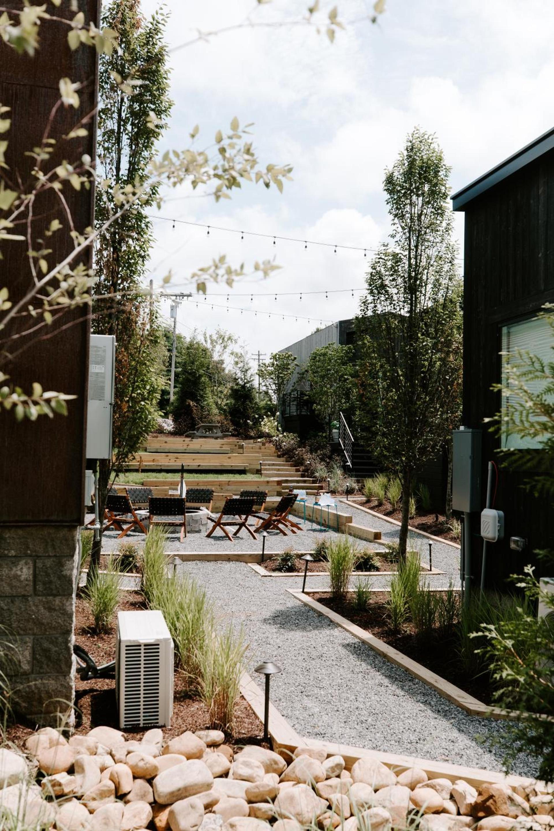 Ironwood Grove, Tiny House Hotel photo 28
