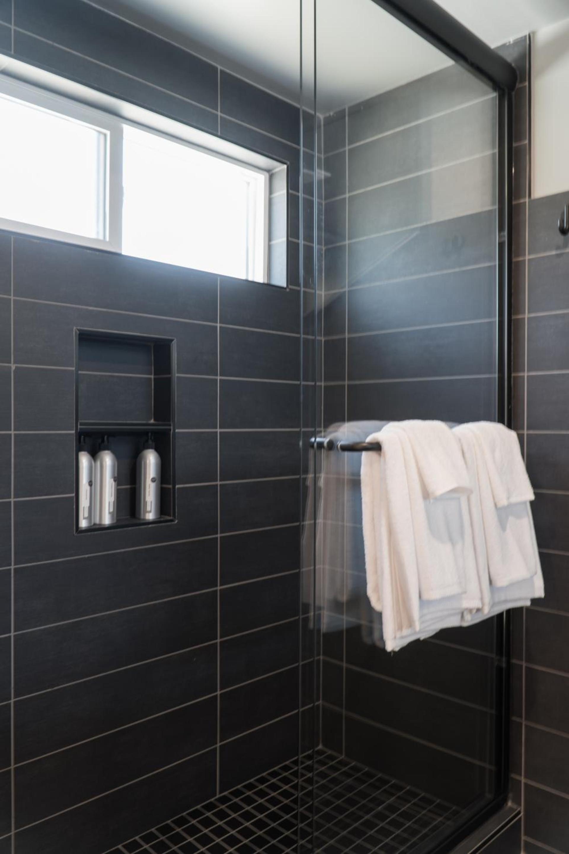 Ironwood Grove, Tiny House Hotel photo 29