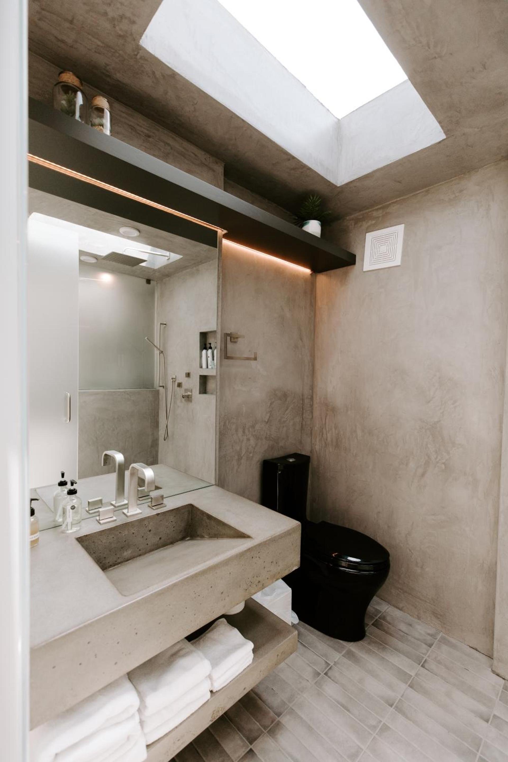 Ironwood Grove, Tiny House Hotel photo 46
