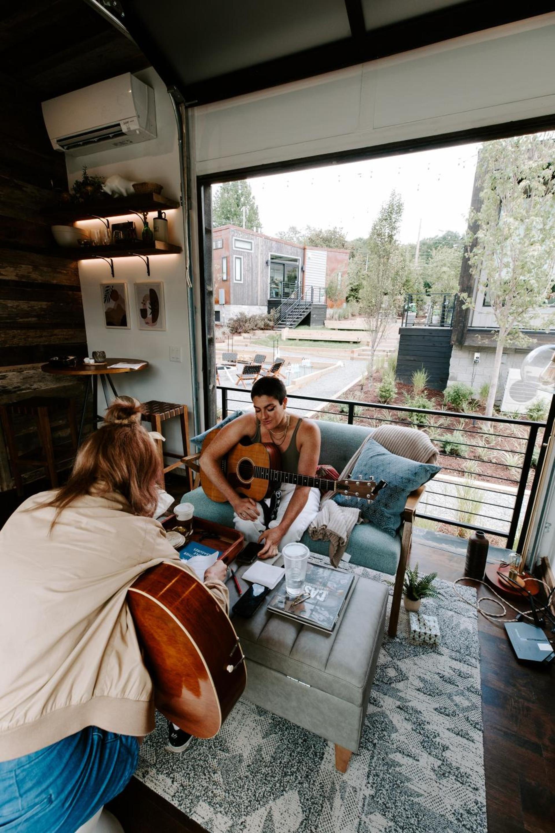 Ironwood Grove, Tiny House Hotel photo 68
