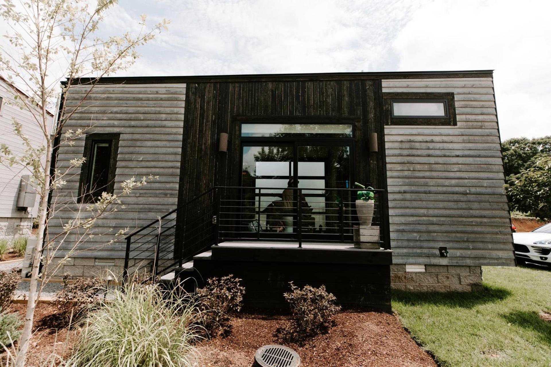 Ironwood Grove, Tiny House Hotel photo 67