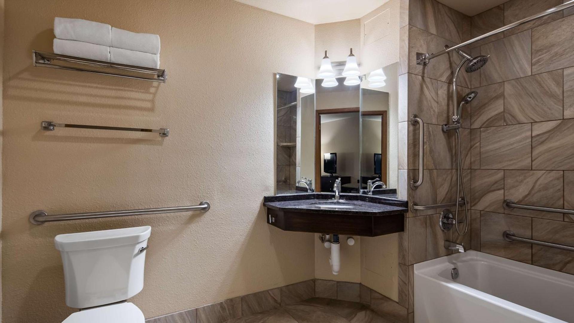 Best Western Galena Inn & Suites photo 42