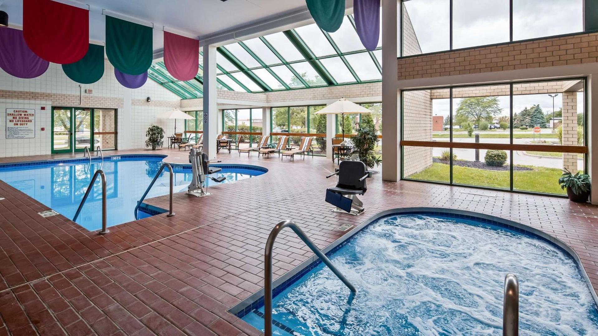 Best Western East Towne Suites photo 33
