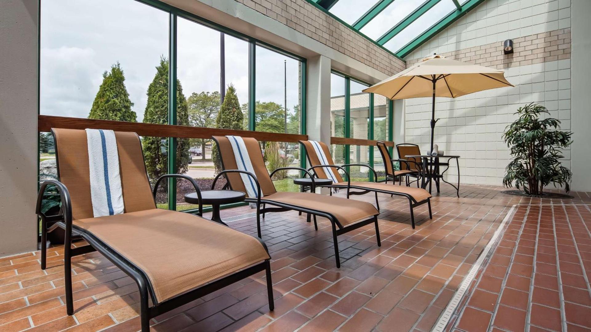 Best Western East Towne Suites photo 30