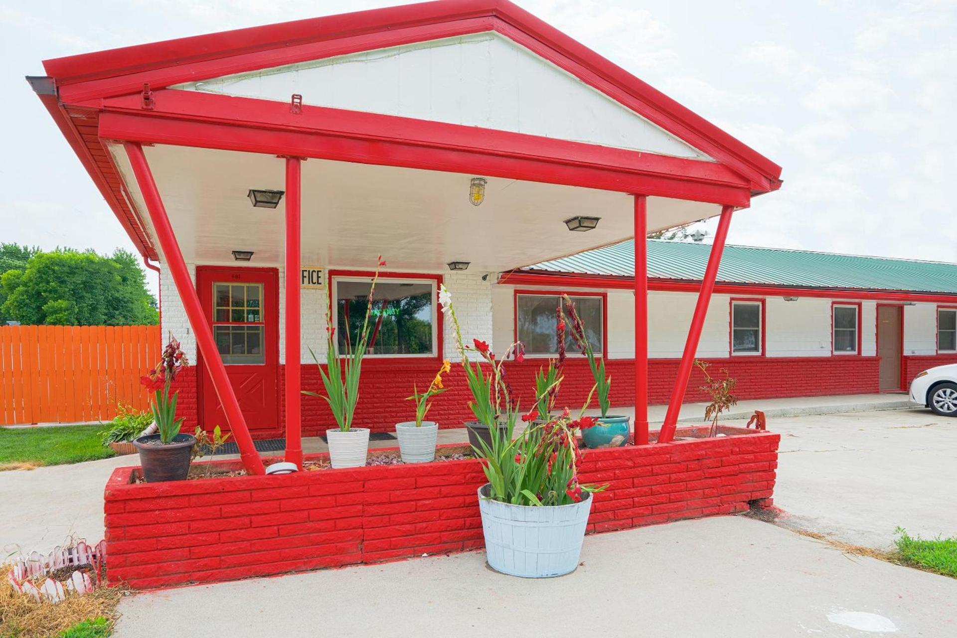 OYO Hotel Lamberton Hwy 14 photo 26
