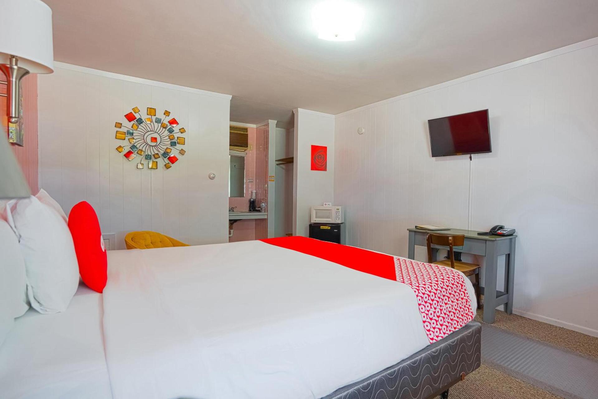OYO Hotel Lamberton Hwy 14 photo 9
