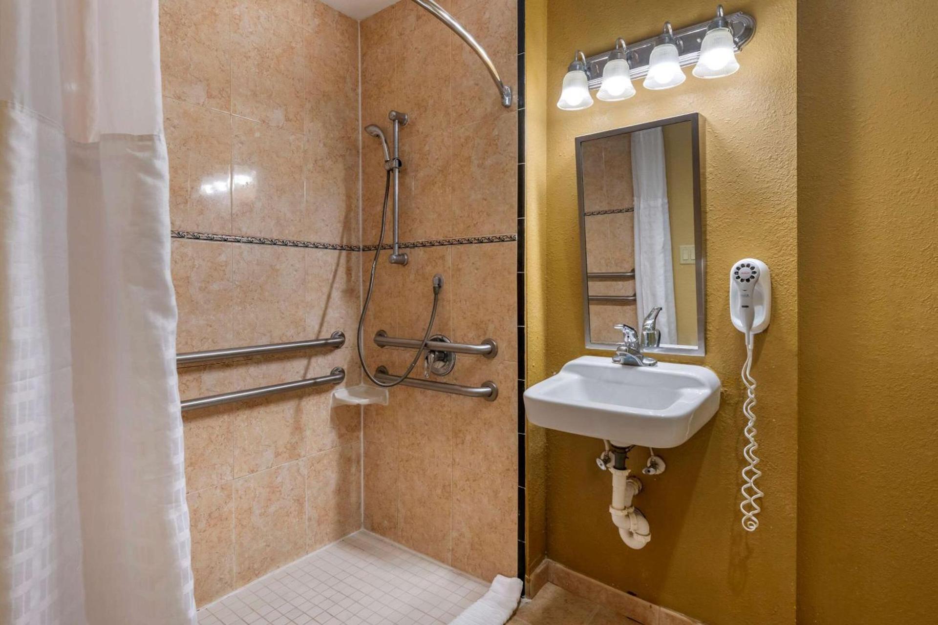 Comfort Suites Tamarac Sawgrass photo 10
