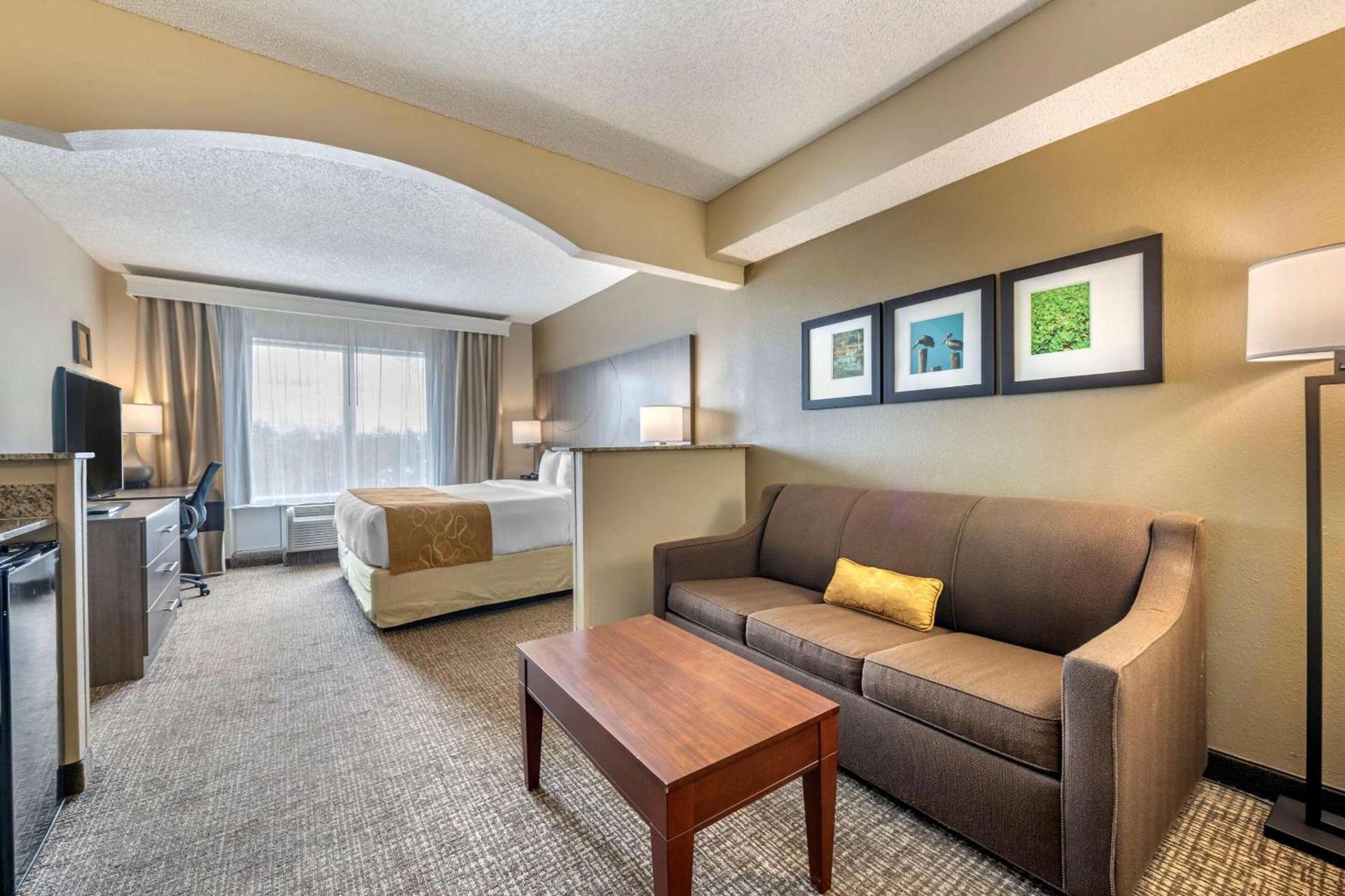 Comfort Suites Tamarac Sawgrass photo 11