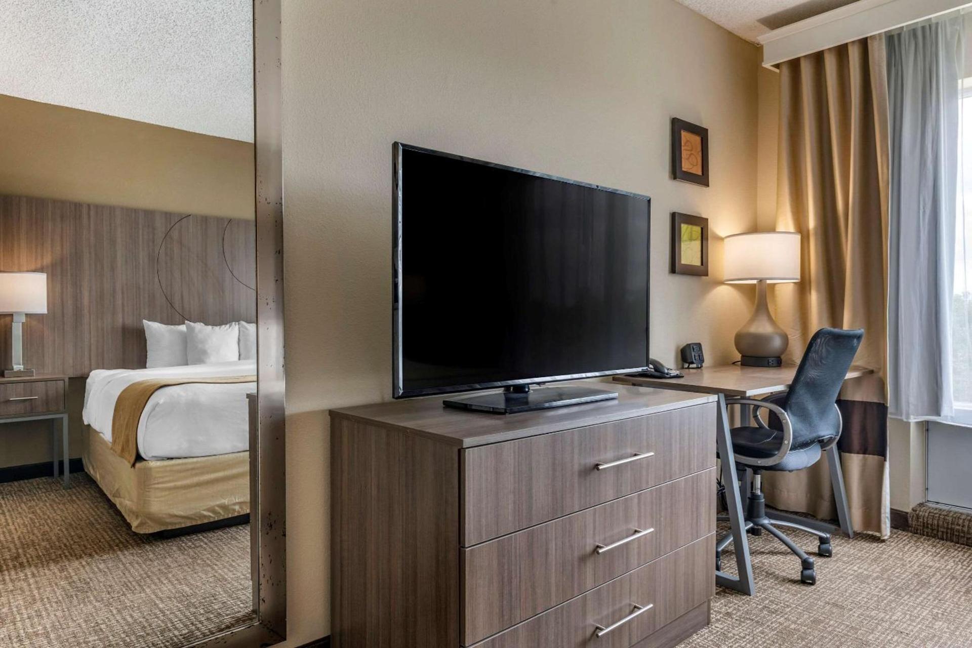 Comfort Suites Tamarac Sawgrass photo 14
