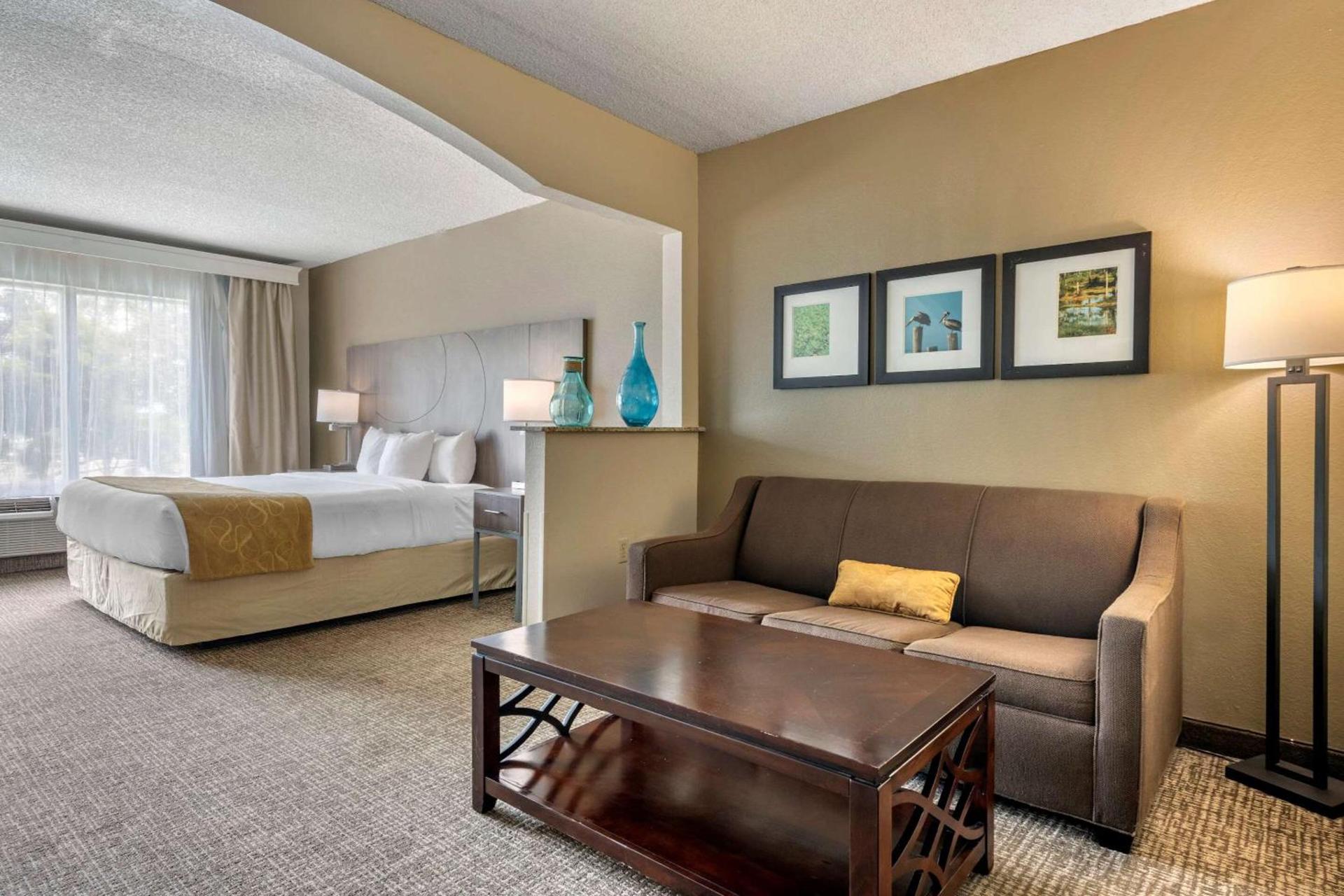 Comfort Suites Tamarac Sawgrass photo 23