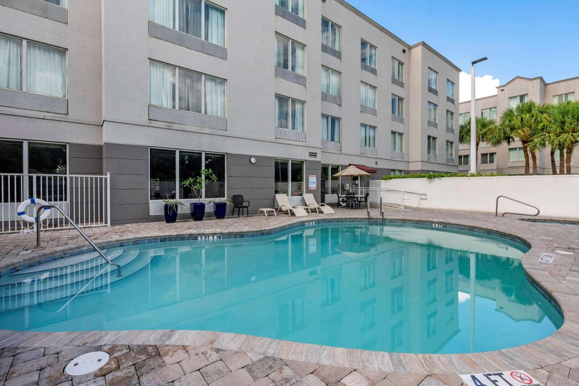 Comfort Suites Tamarac Sawgrass photo 28