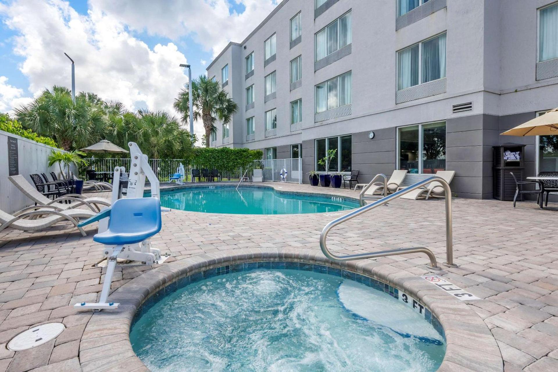 Comfort Suites Tamarac Sawgrass photo 29