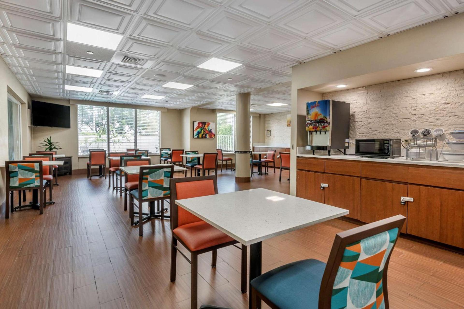 Comfort Suites Tamarac Sawgrass photo 32