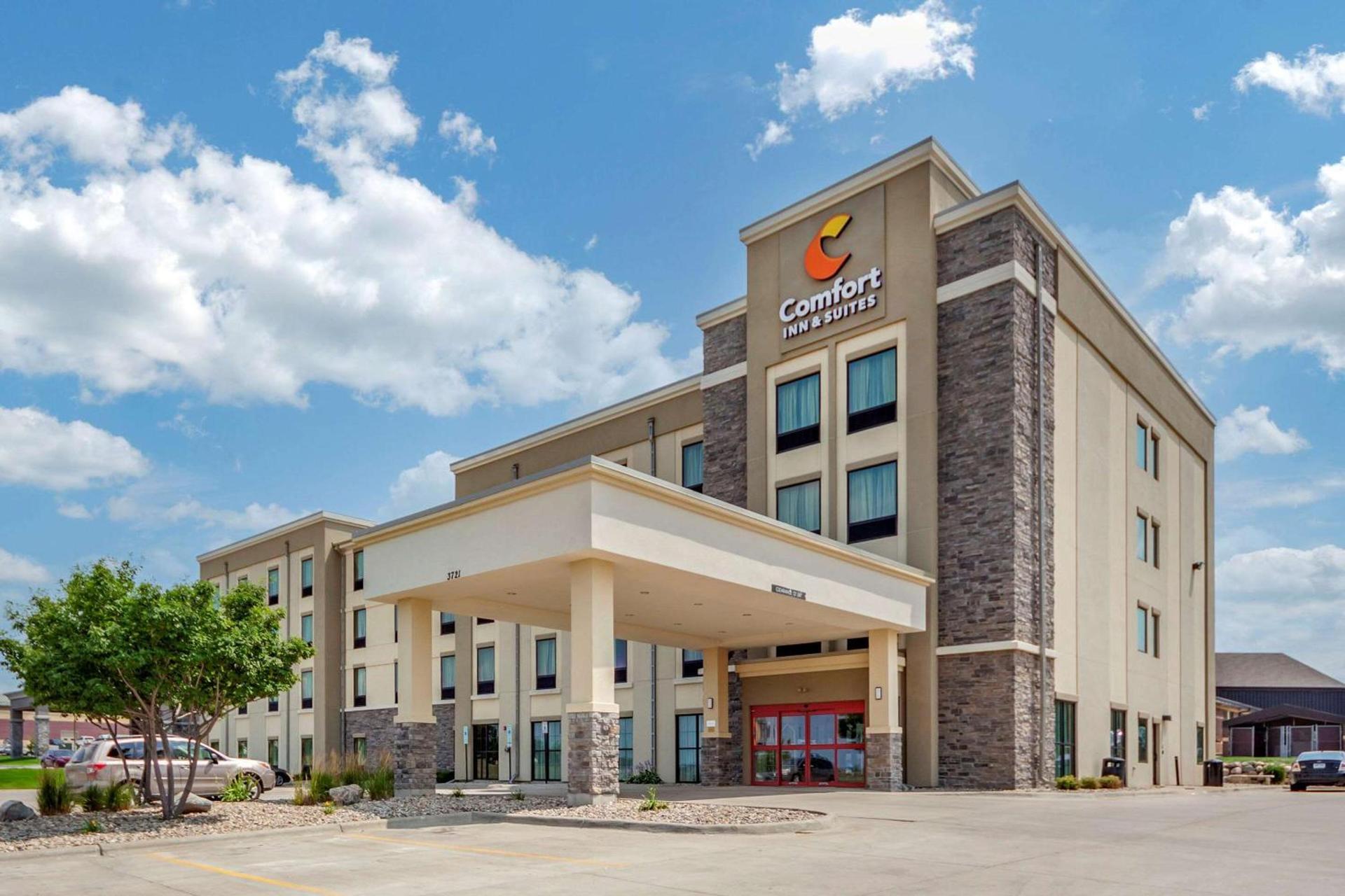 Comfort Inn & Suites Avera Southwest photo 1