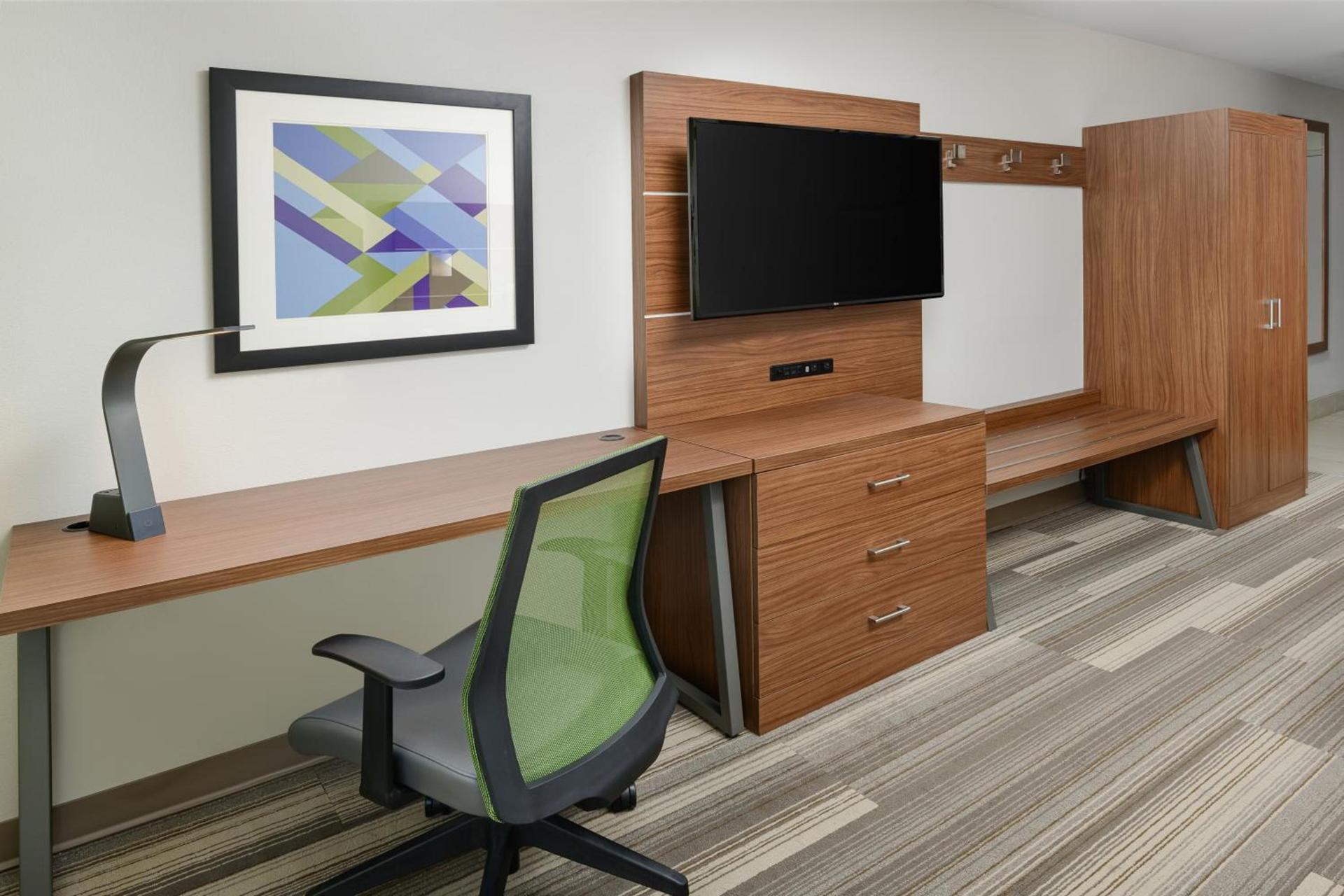 Holiday Inn Express - Tullahoma by IHG photo 20