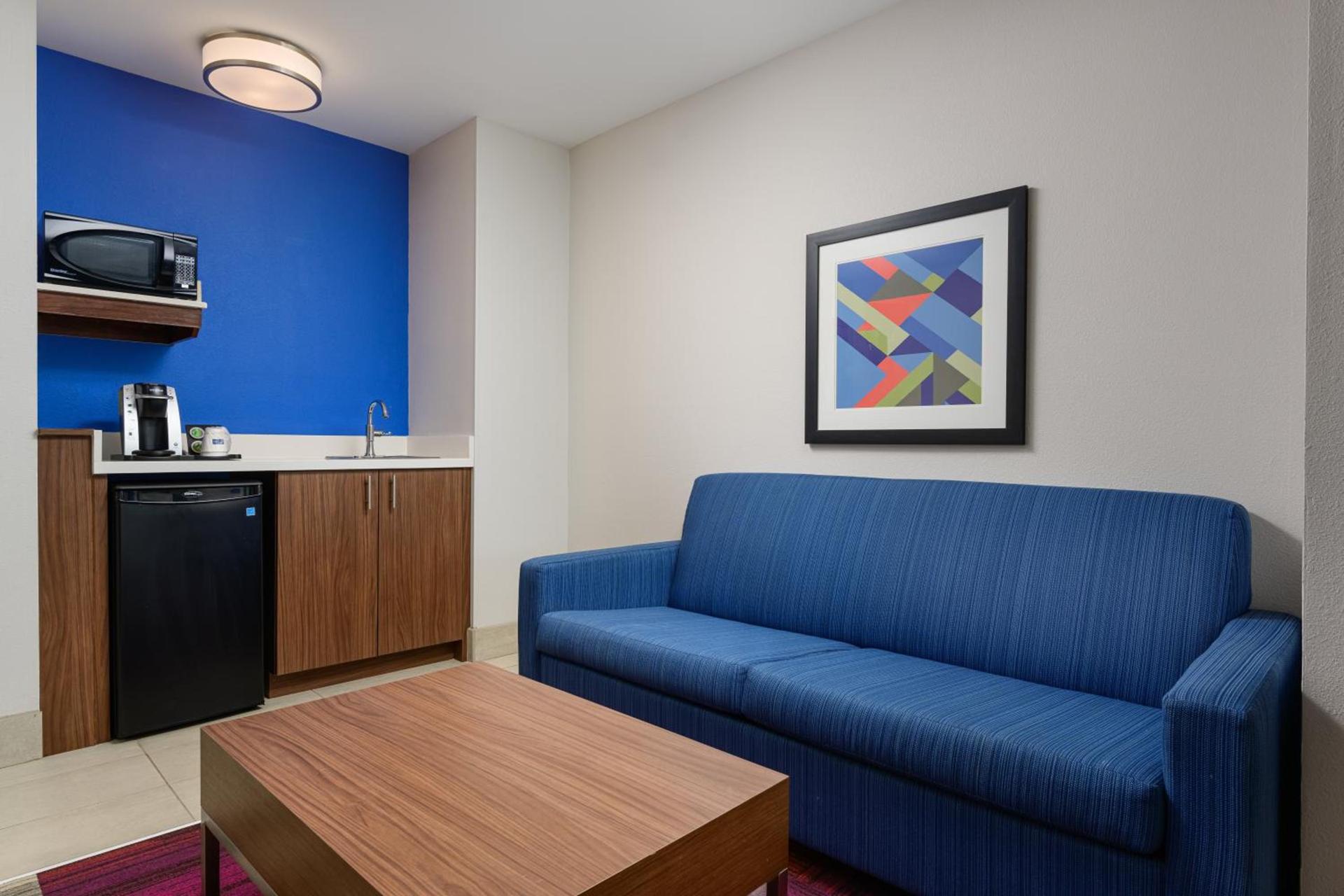 Holiday Inn Express - Tullahoma by IHG photo 42