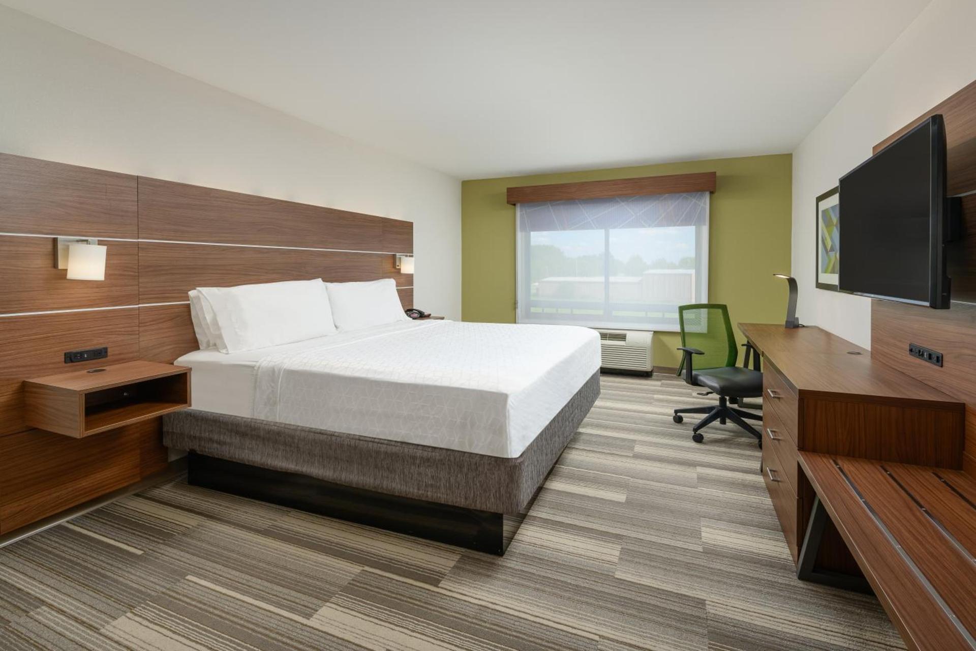 Holiday Inn Express - Tullahoma by IHG photo 17