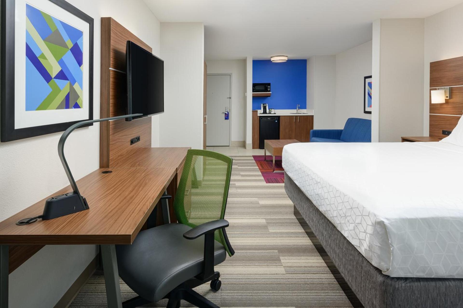 Holiday Inn Express - Tullahoma by IHG photo 29