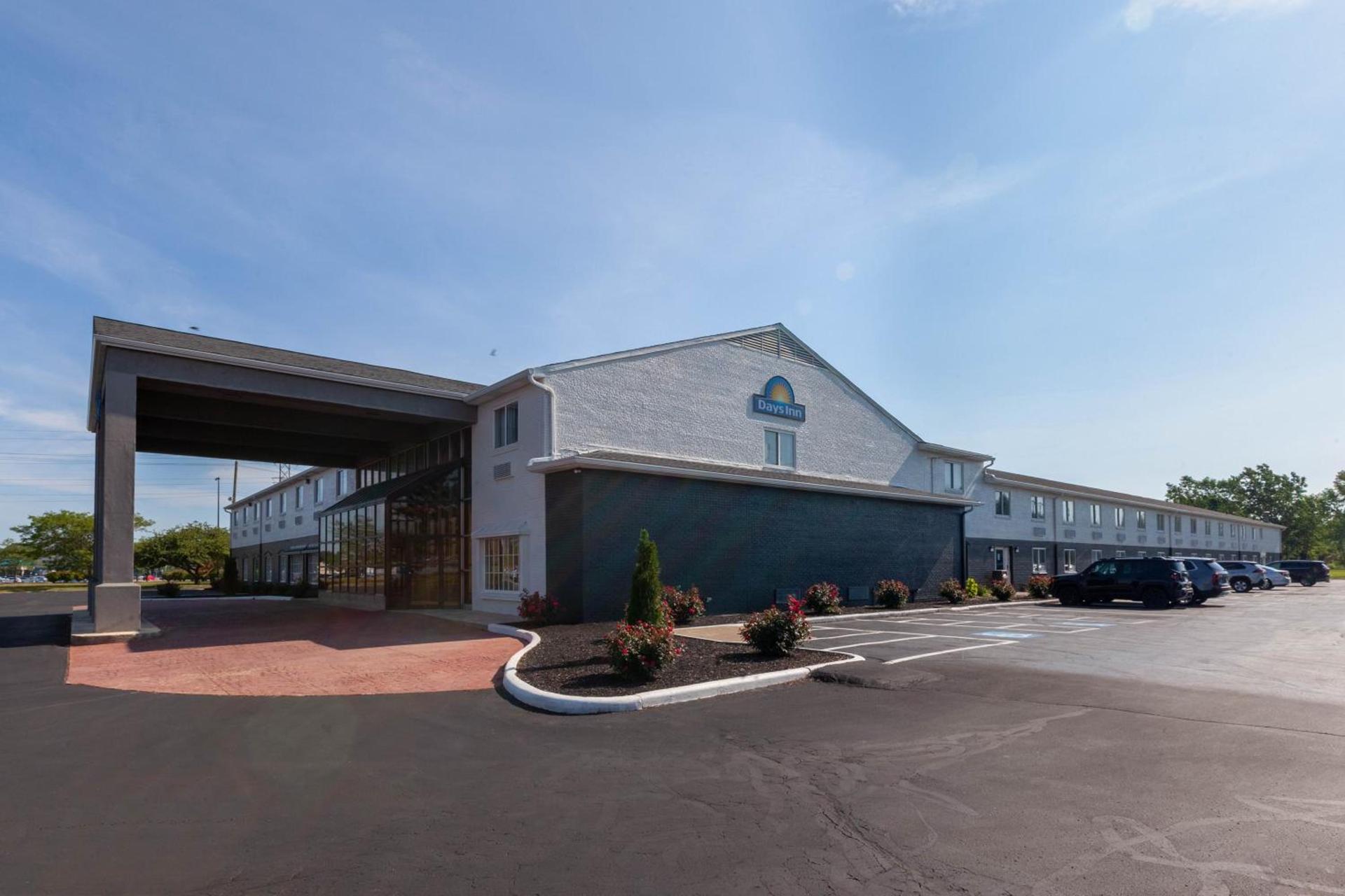 Days Inn by Wyndham Sandusky Cedar Point photo 34