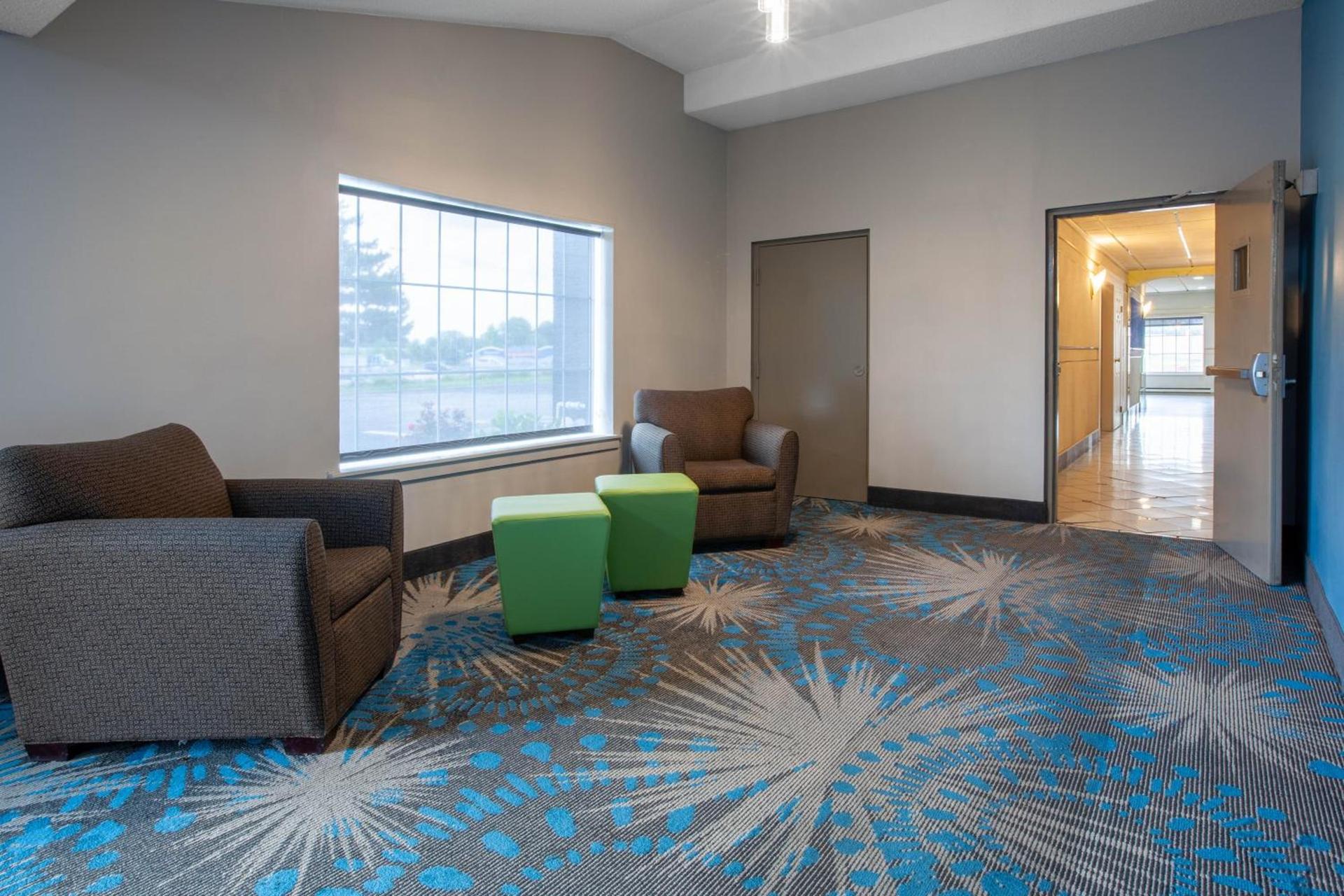 Days Inn by Wyndham Sandusky Cedar Point photo 55