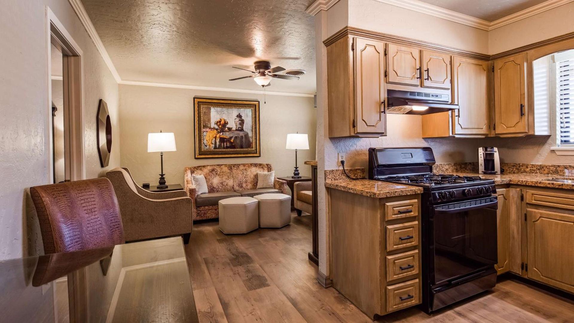 Best Western Plus Weatherford photo 7